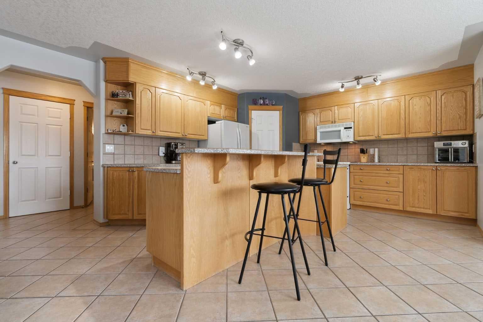 115 Cove Crescent 