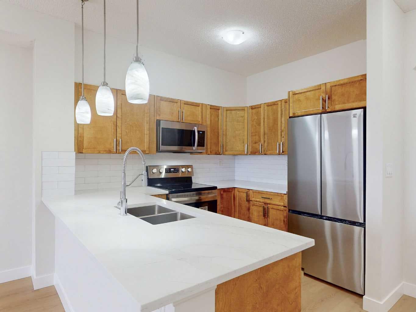 1206, 2370 Bayside Road SW