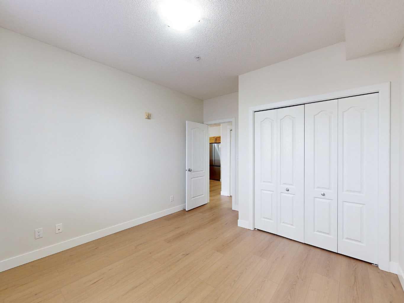1206, 2370 Bayside Road SW