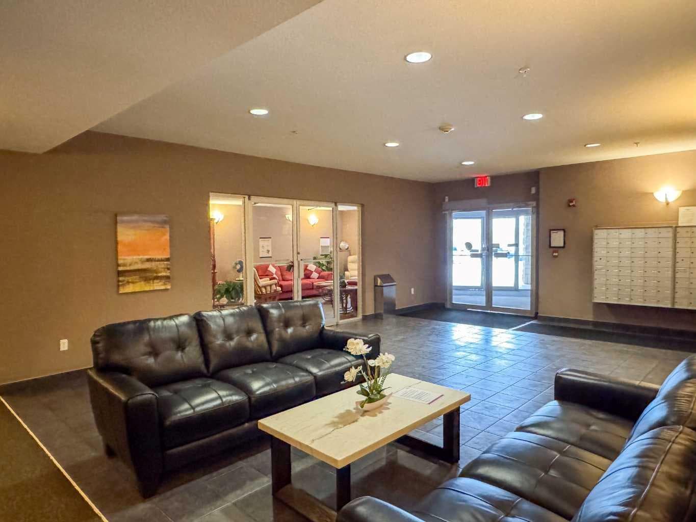 1206, 2370 Bayside Road SW