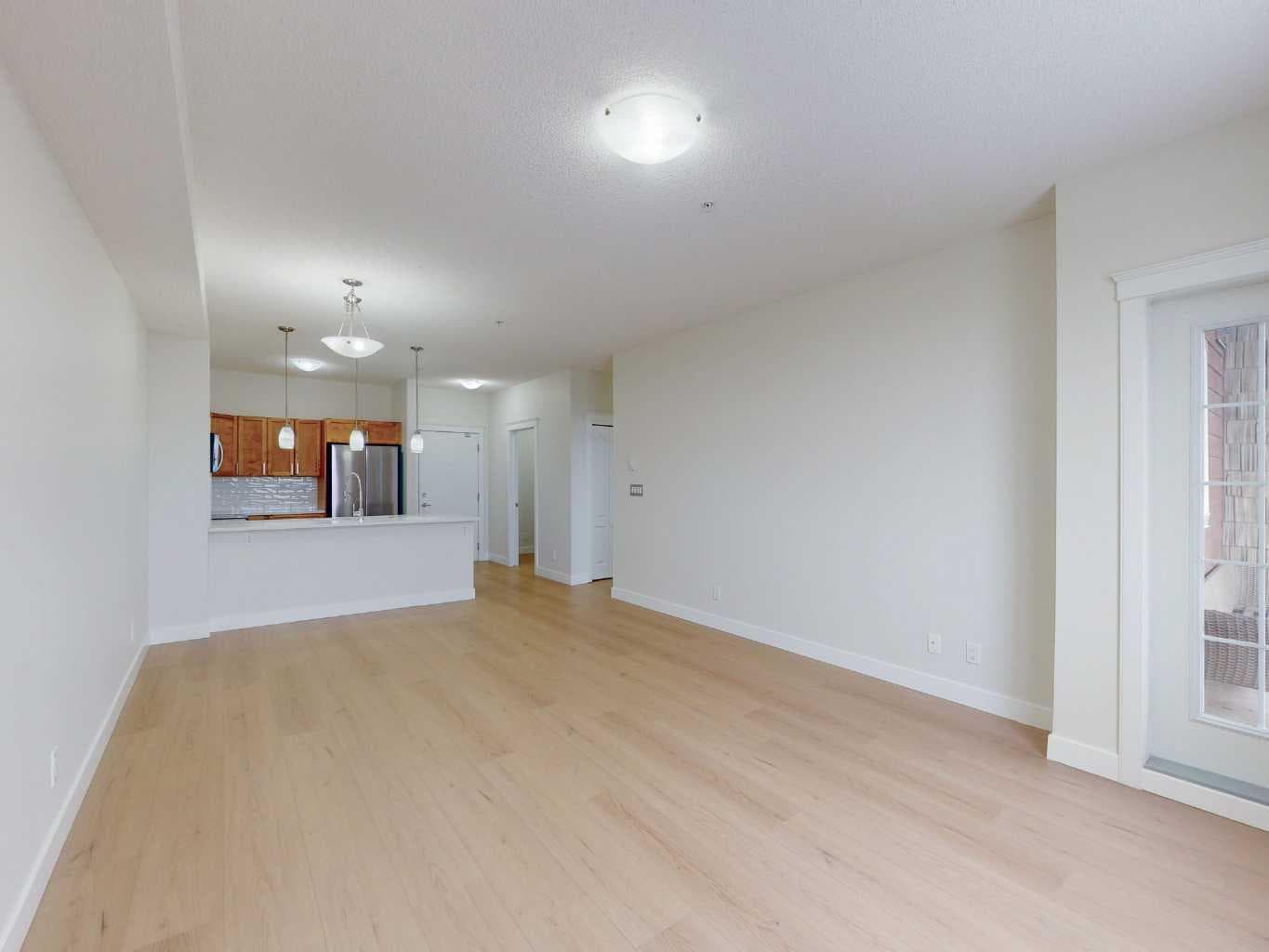 1206, 2370 Bayside Road SW