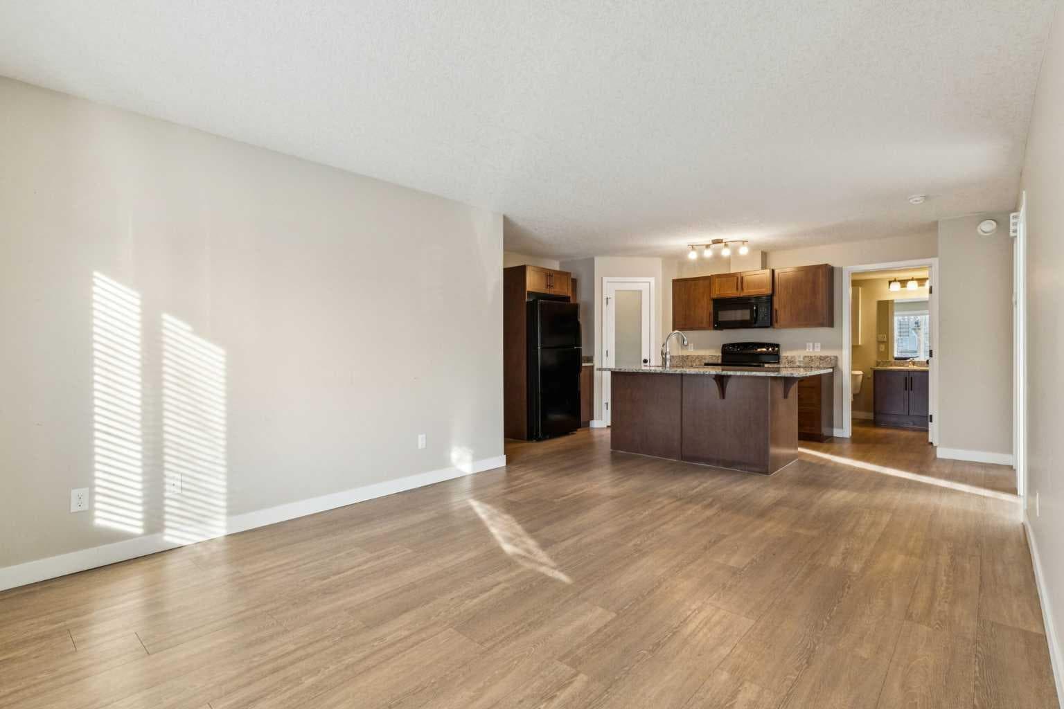 4102, 2781 Chinook Winds Drive SW
