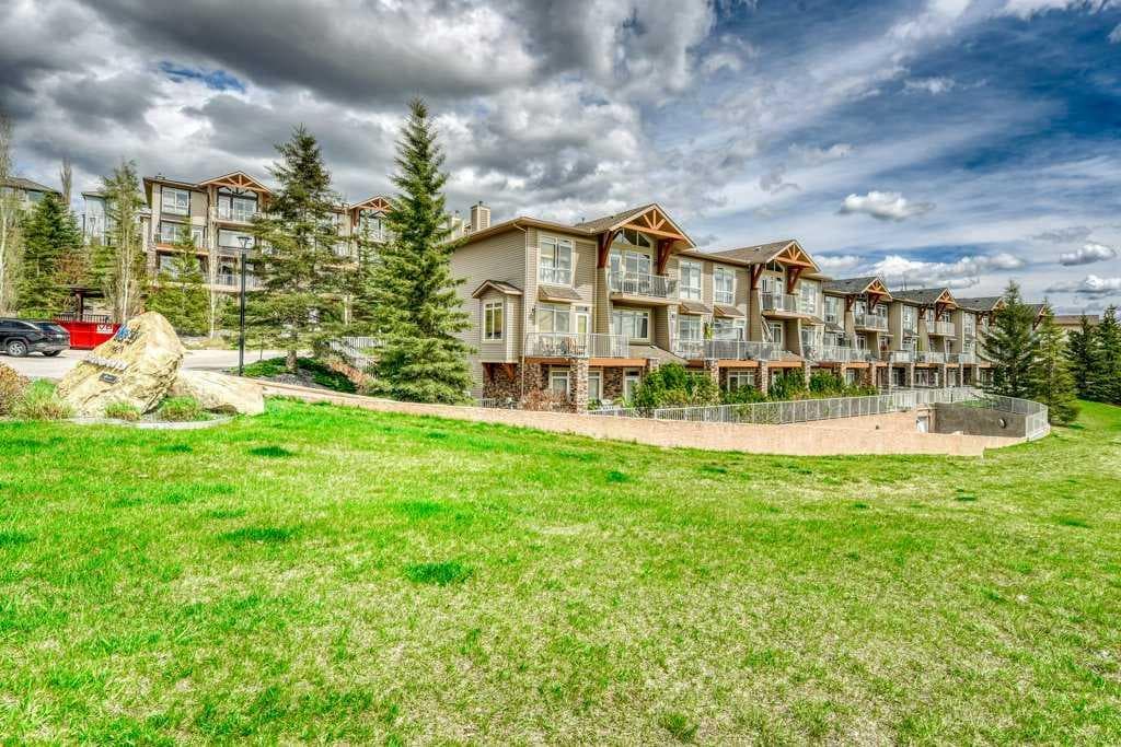 13, 148 Rockyledge View NW