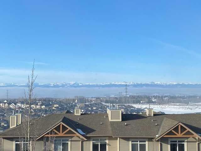 13, 148 Rockyledge View NW