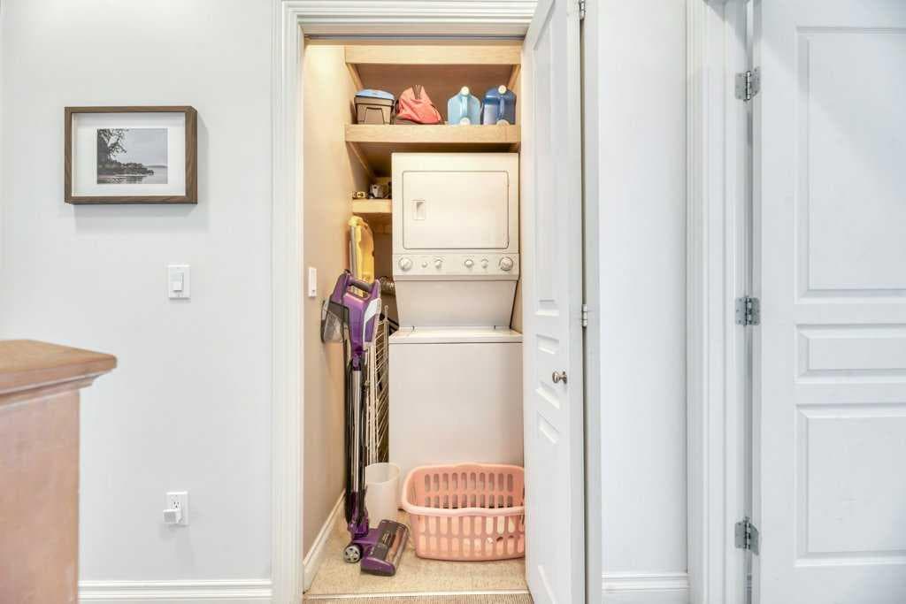 13, 148 Rockyledge View NW