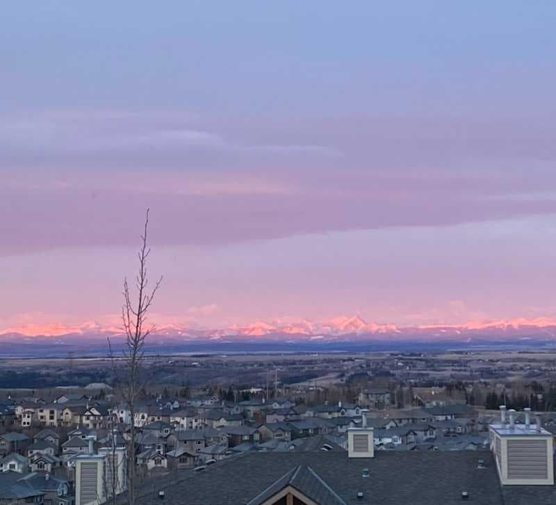 13, 148 Rockyledge View NW