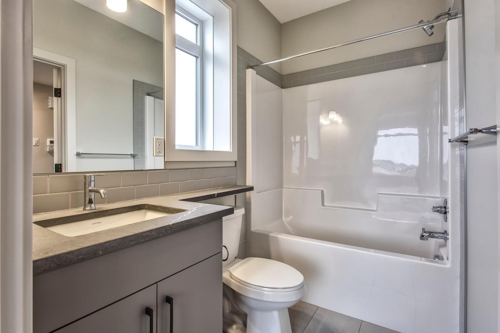 259 Royal Elm Road NW