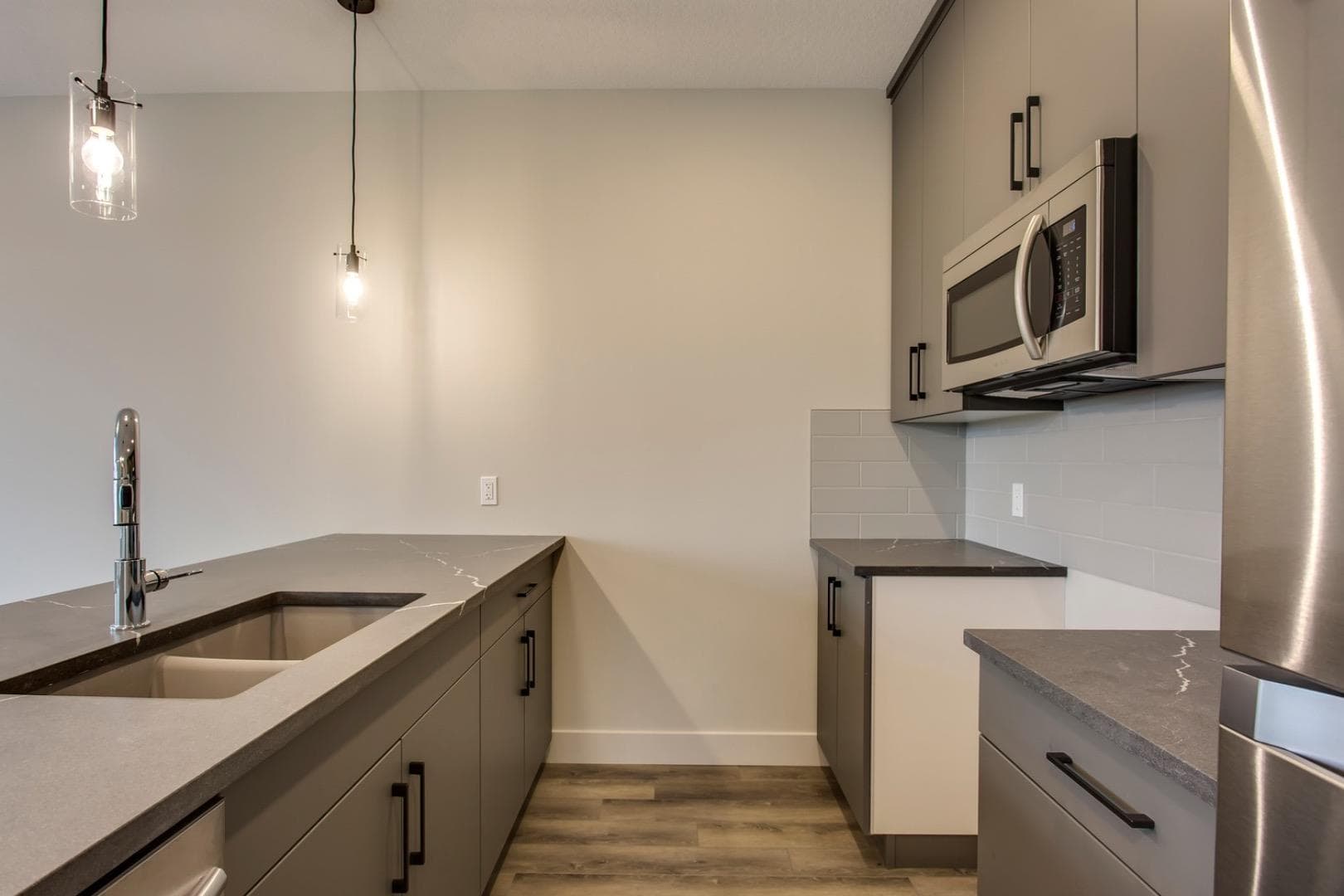 259 Royal Elm Road NW