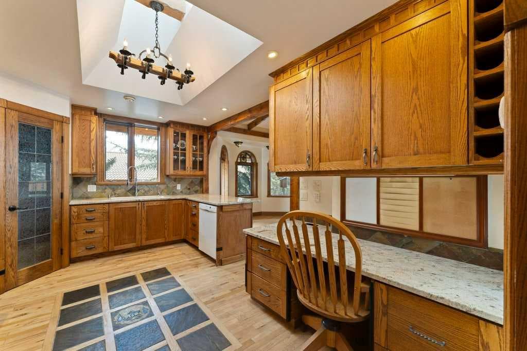 764 East Chestermere Drive 