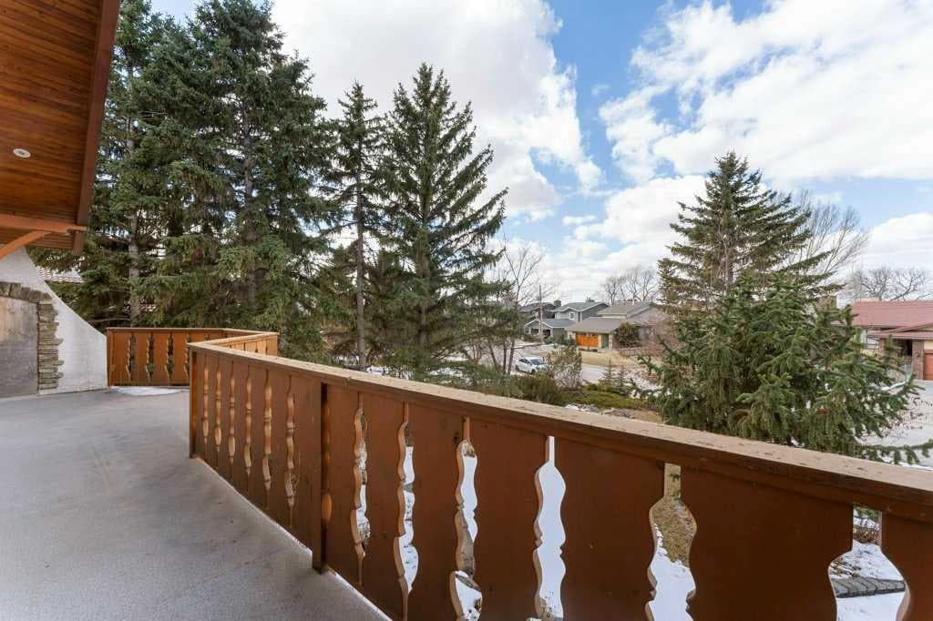 764 East Chestermere Drive 