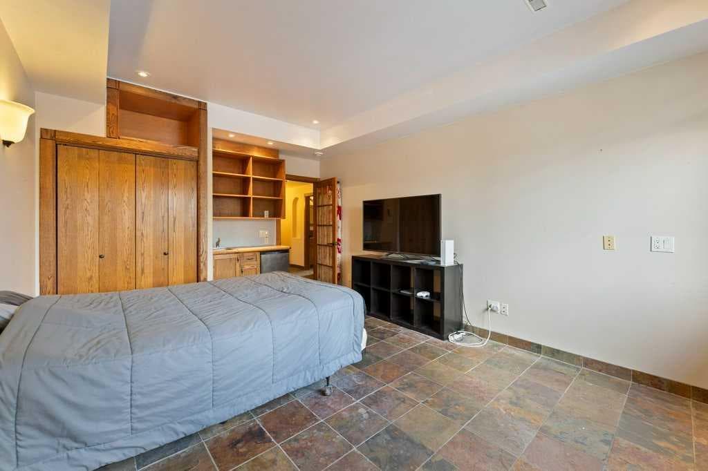764 East Chestermere Drive 