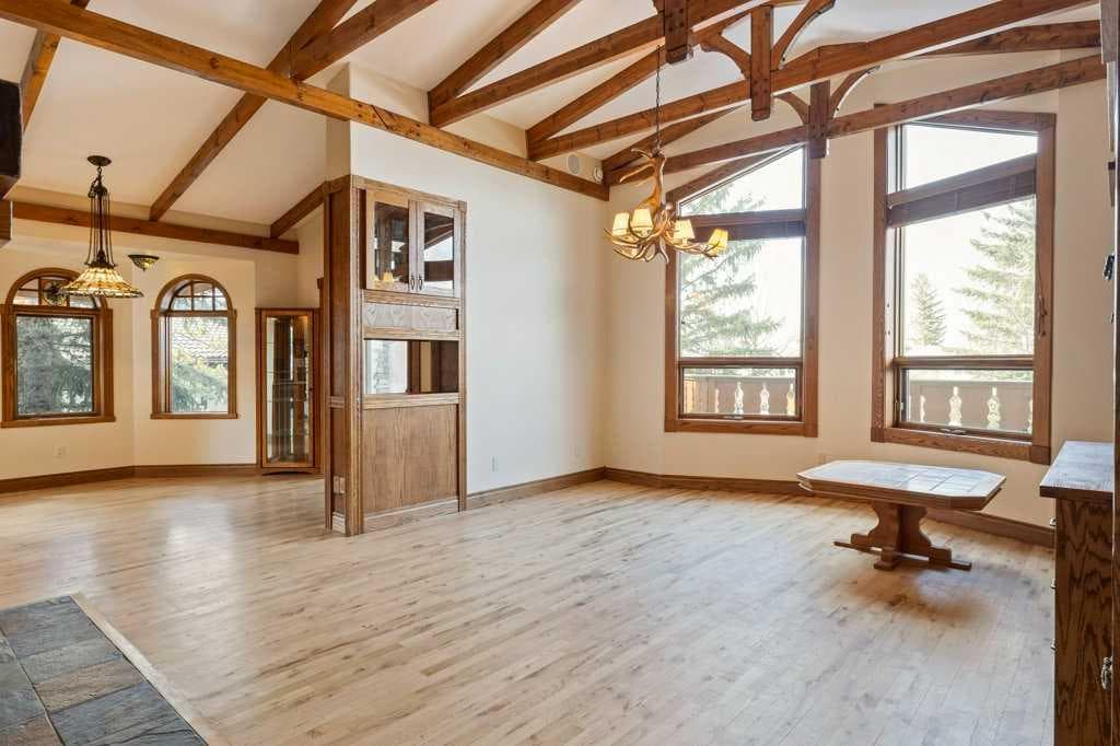 764 East Chestermere Drive 