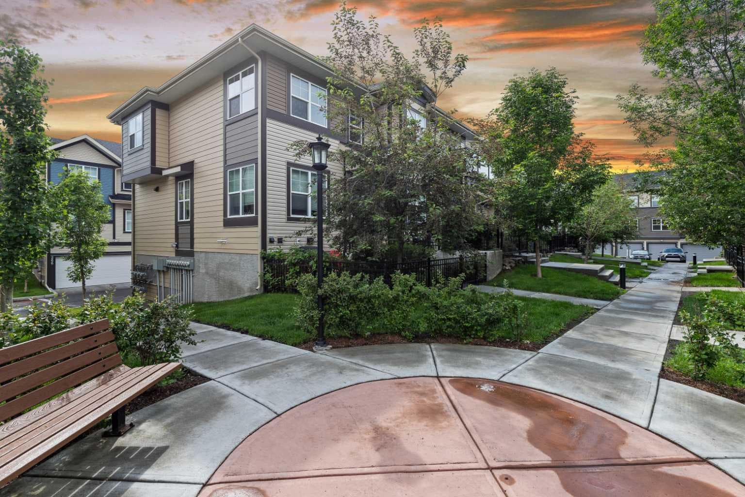319 Mckenzie Towne Square SE
