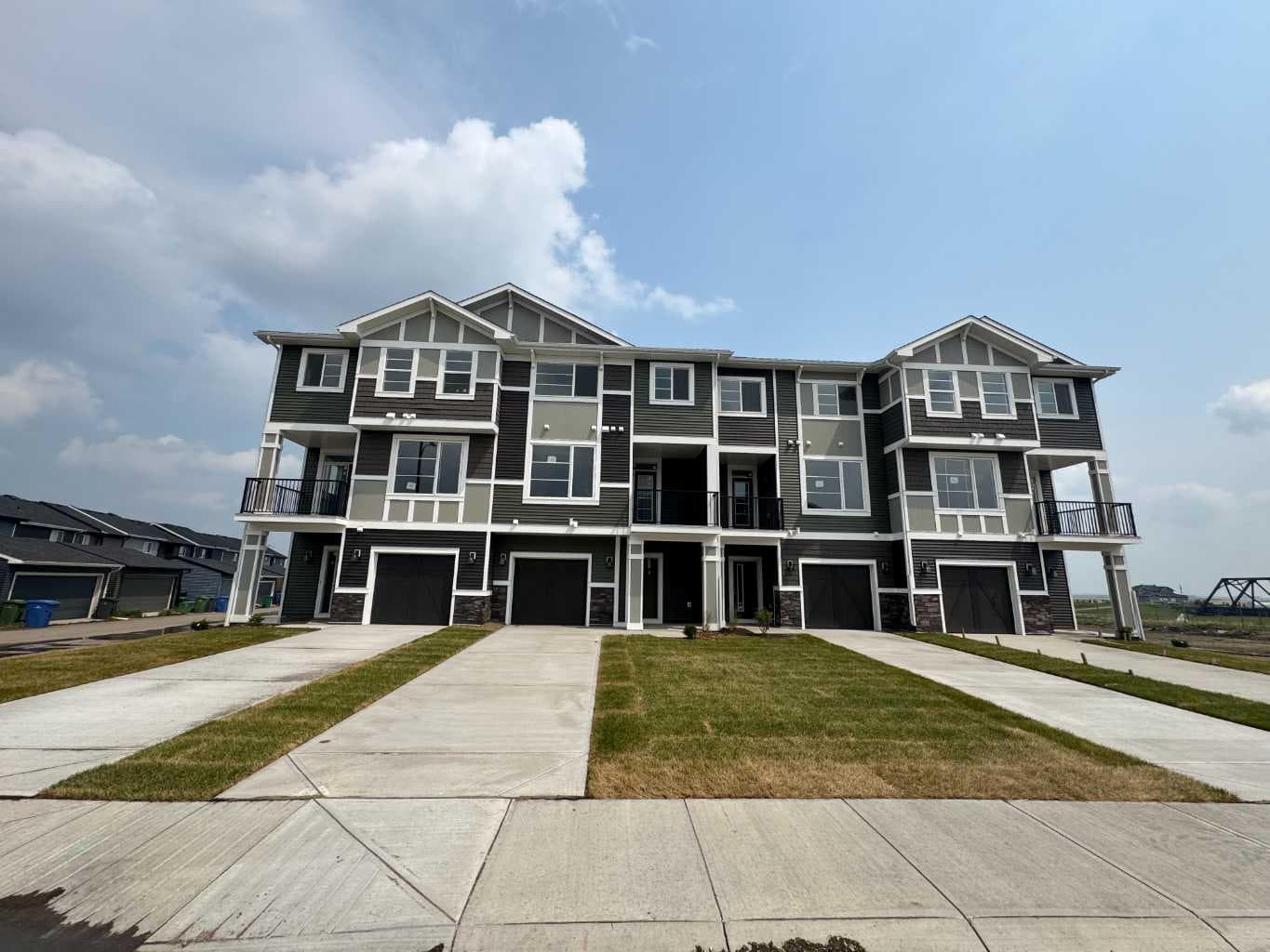 4 Waterford Glen 