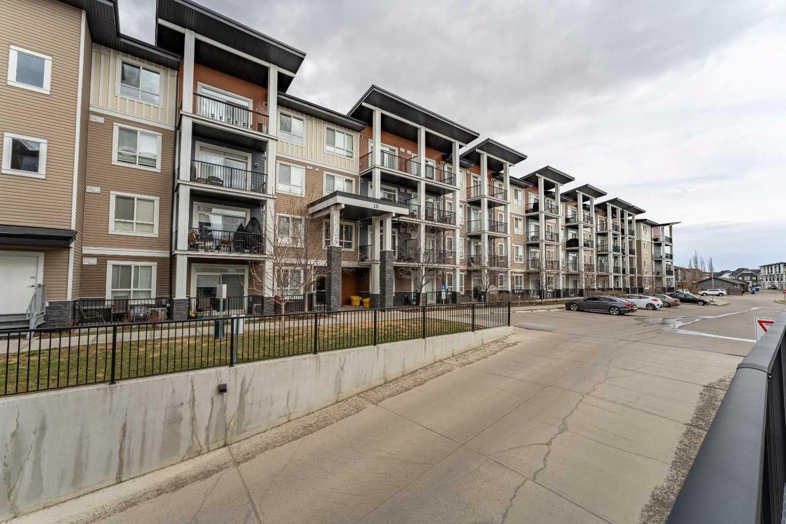 412, 10 Walgrove Walk SE