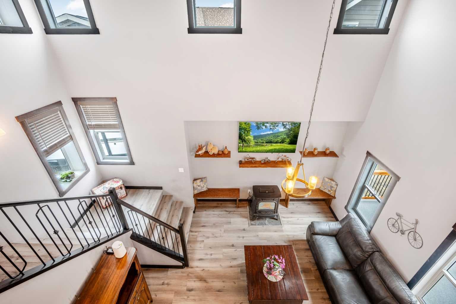 216 Cottageclub Crescent 