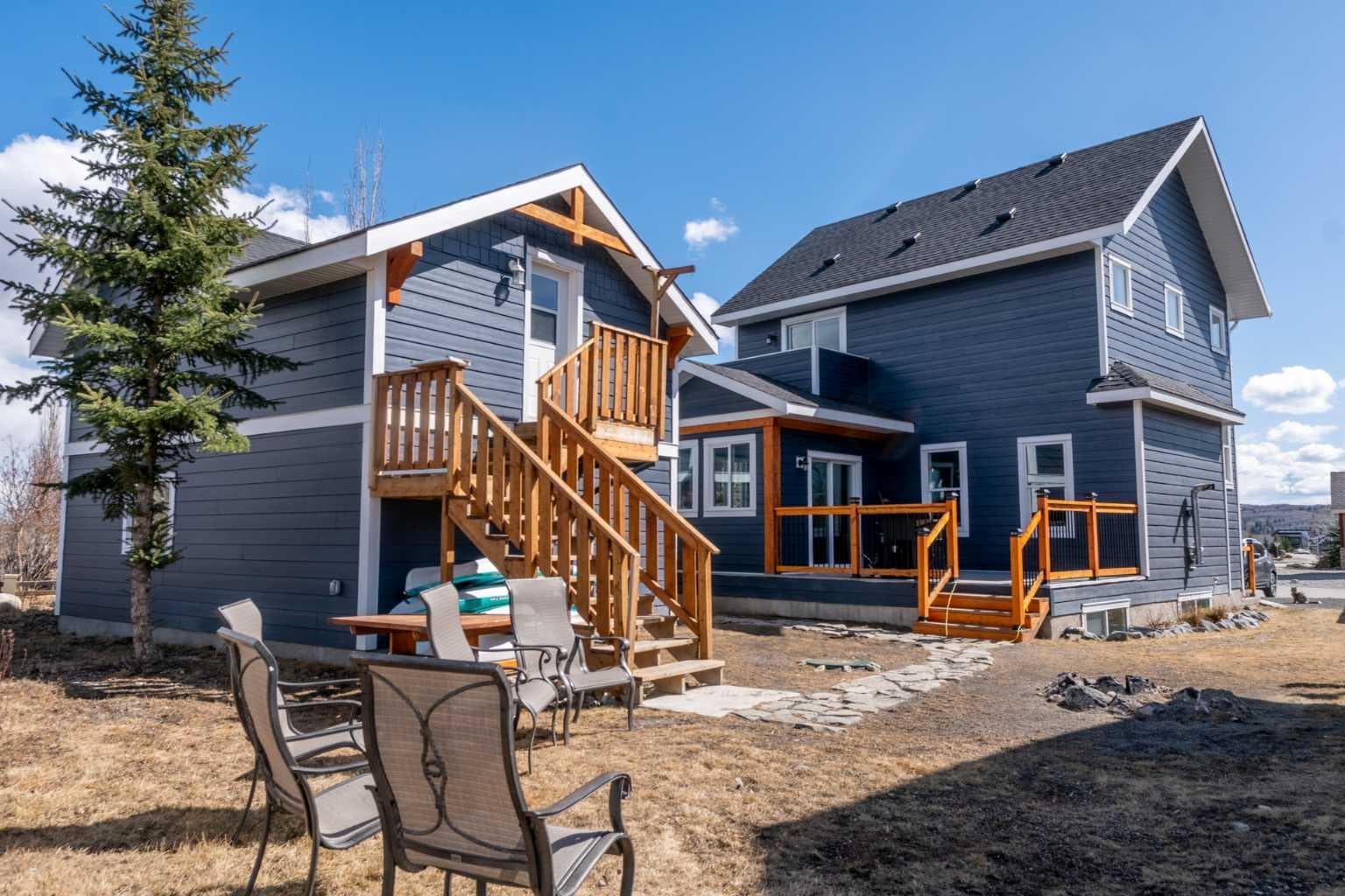 216 Cottageclub Crescent 