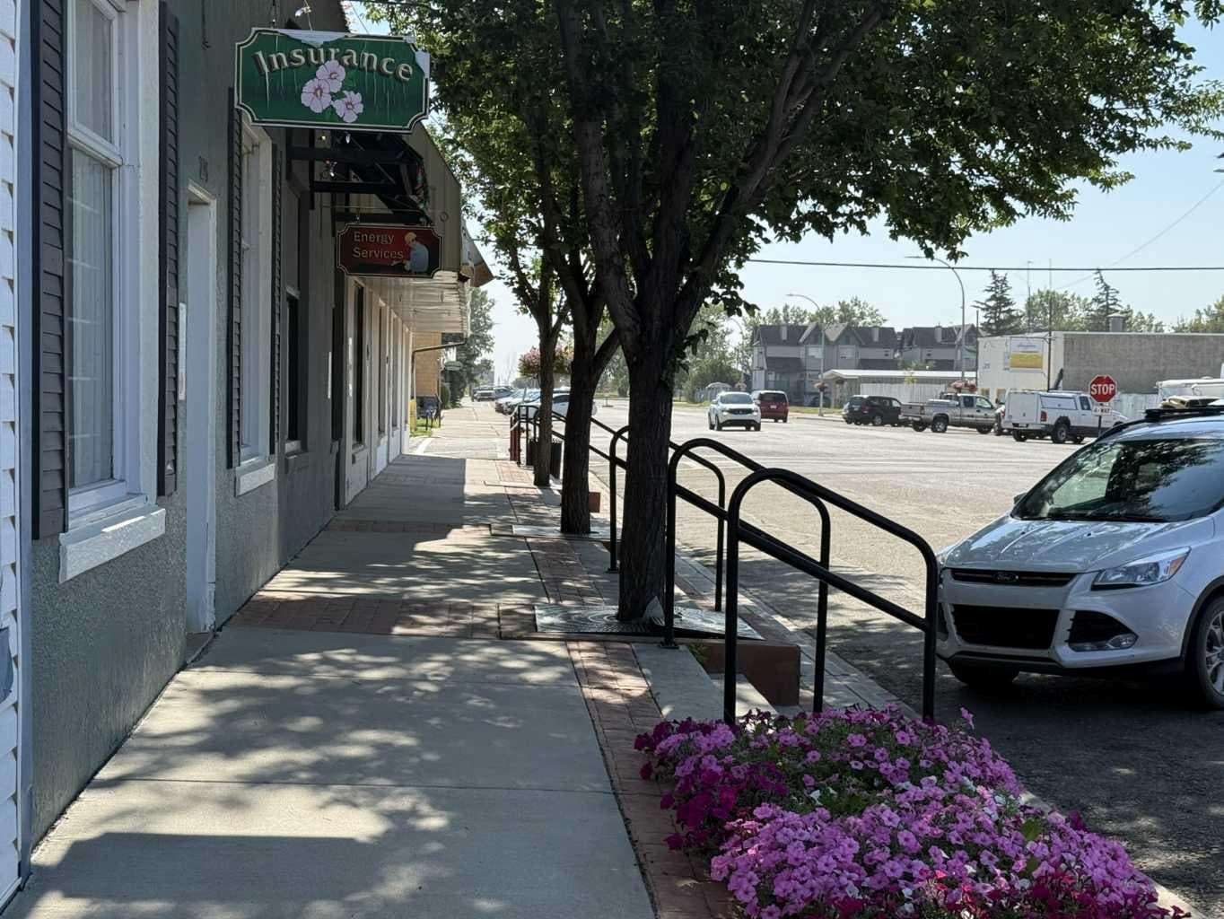 Lot 20 - 1, 223 6 Street 