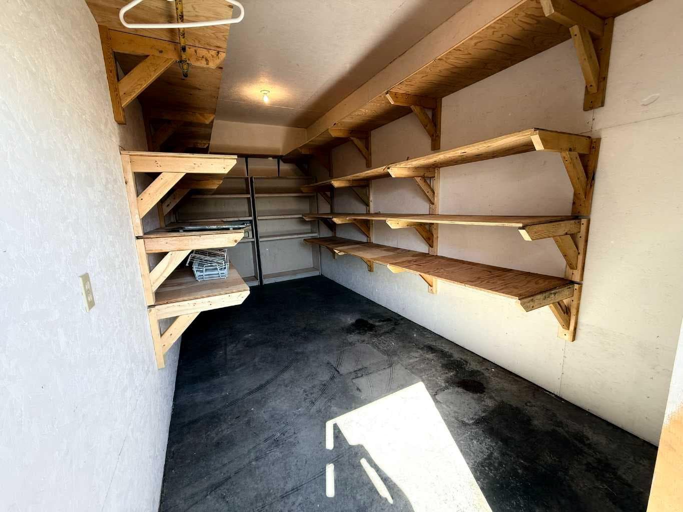 Lot 18 - 3, 223 6 Street 