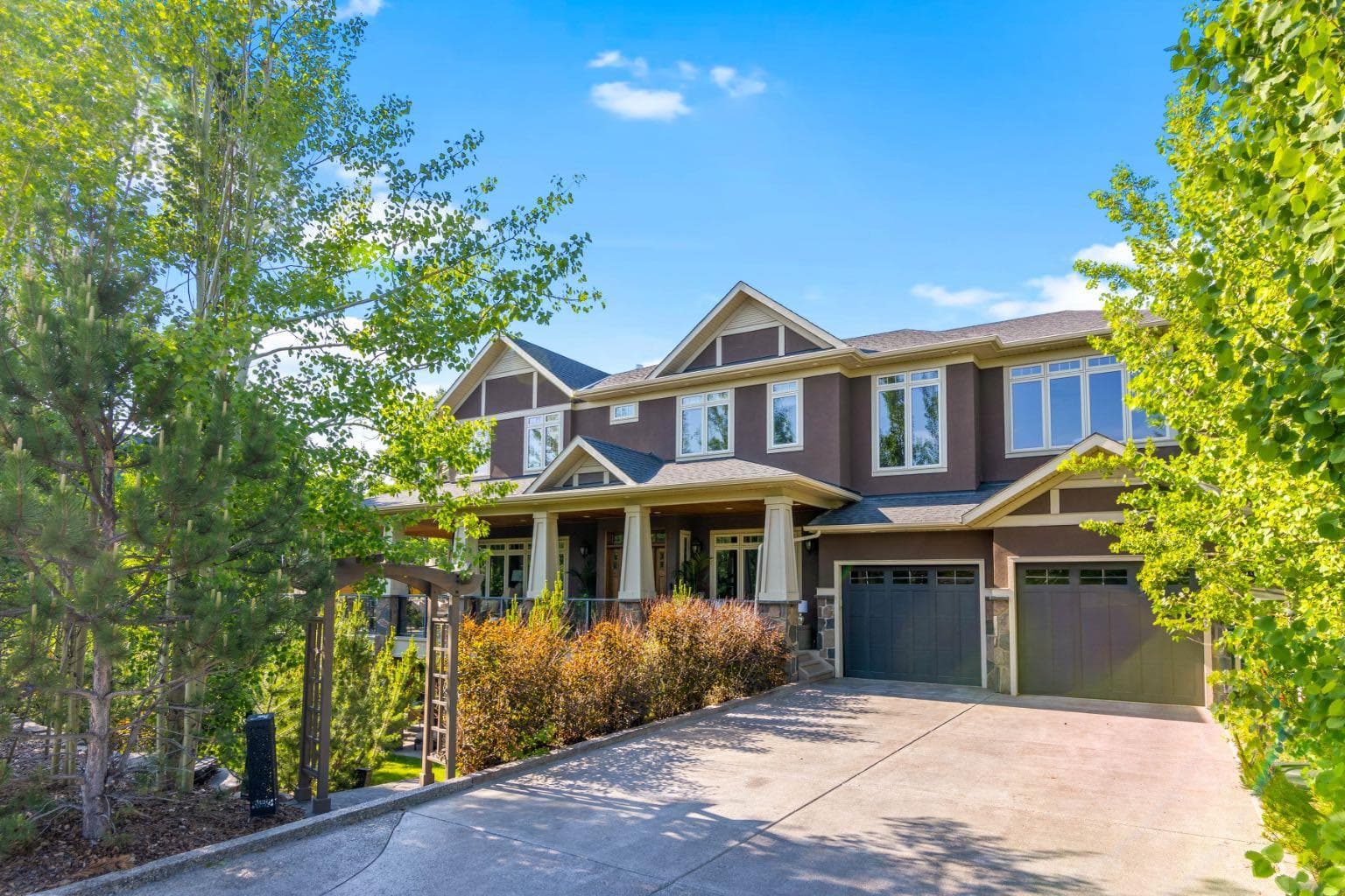 108 Posthill Drive SW
