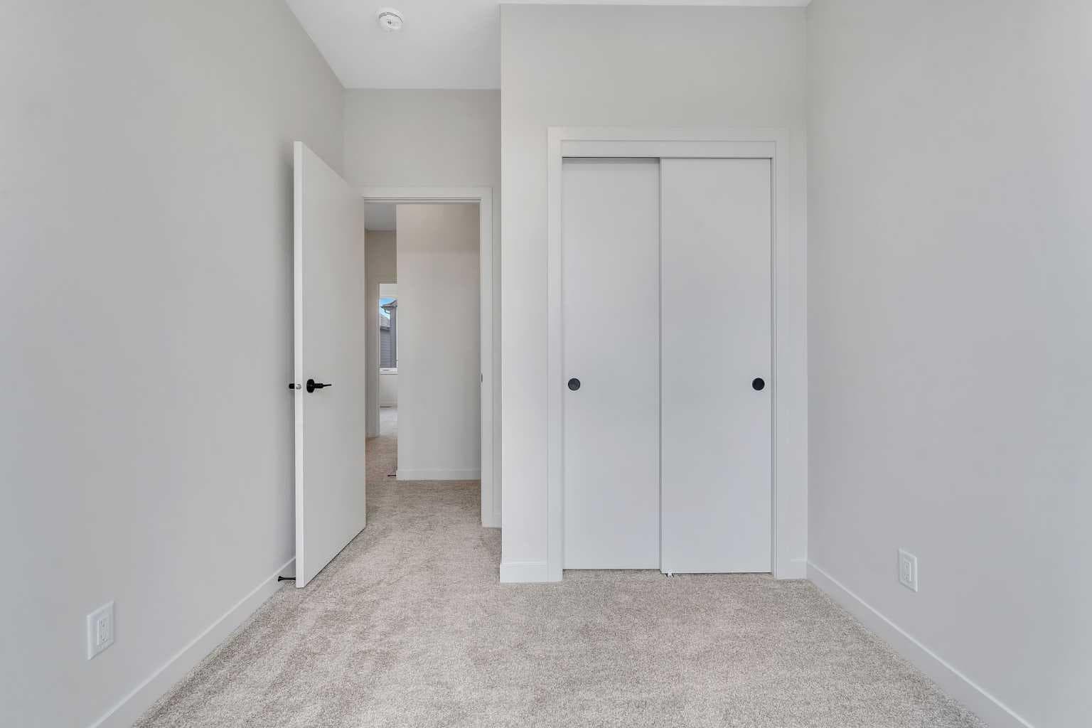 120 Arbour Lake Court NW