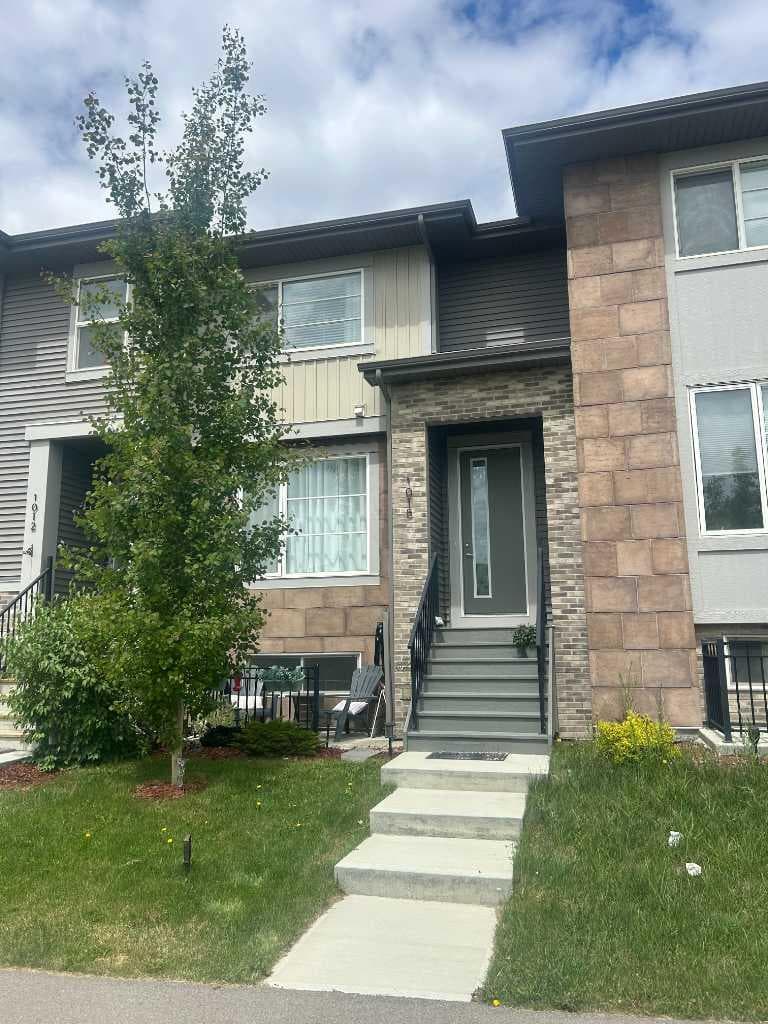 1016 Lanark Boulevard SE