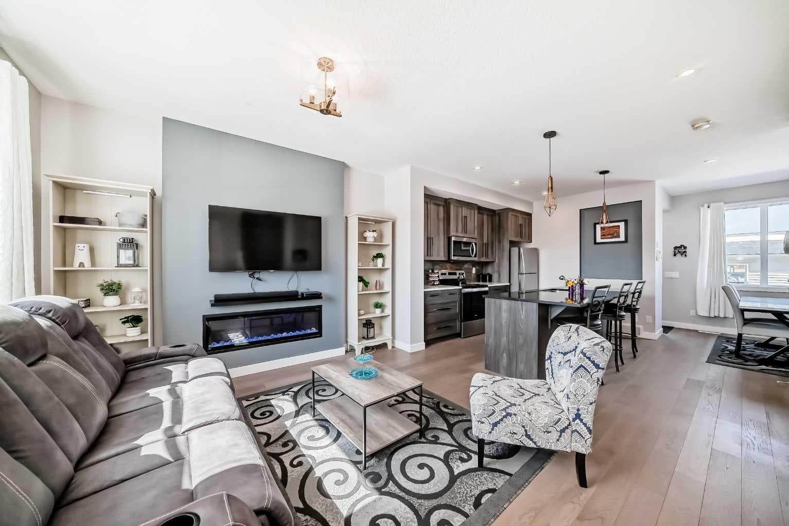 1016 Lanark Boulevard SE