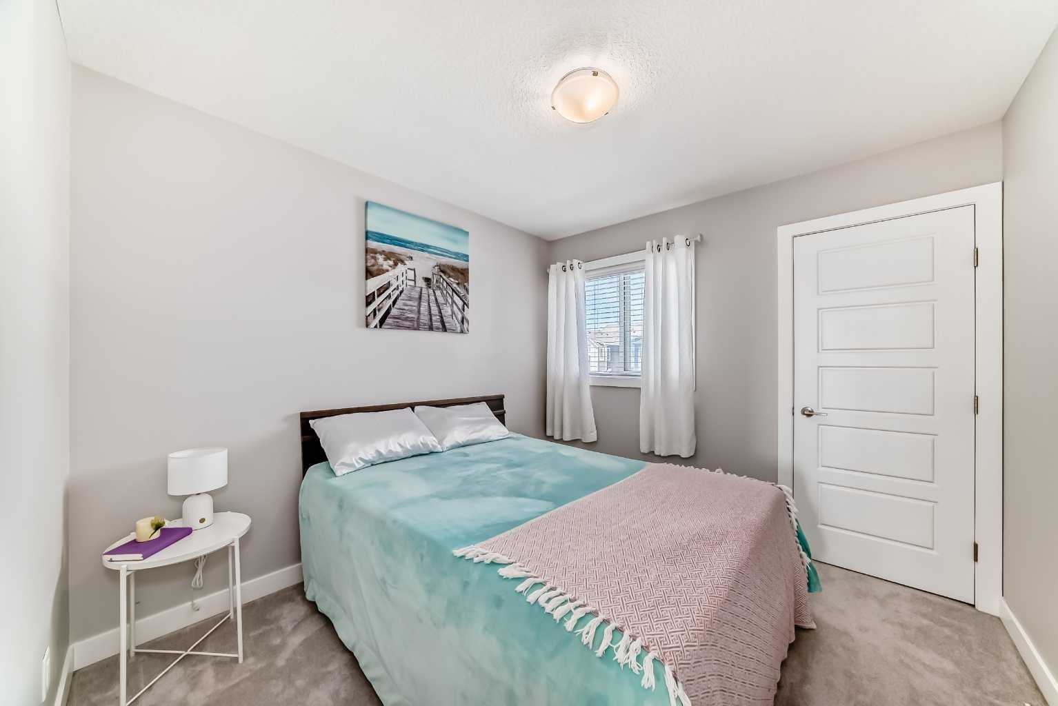1016 Lanark Boulevard SE