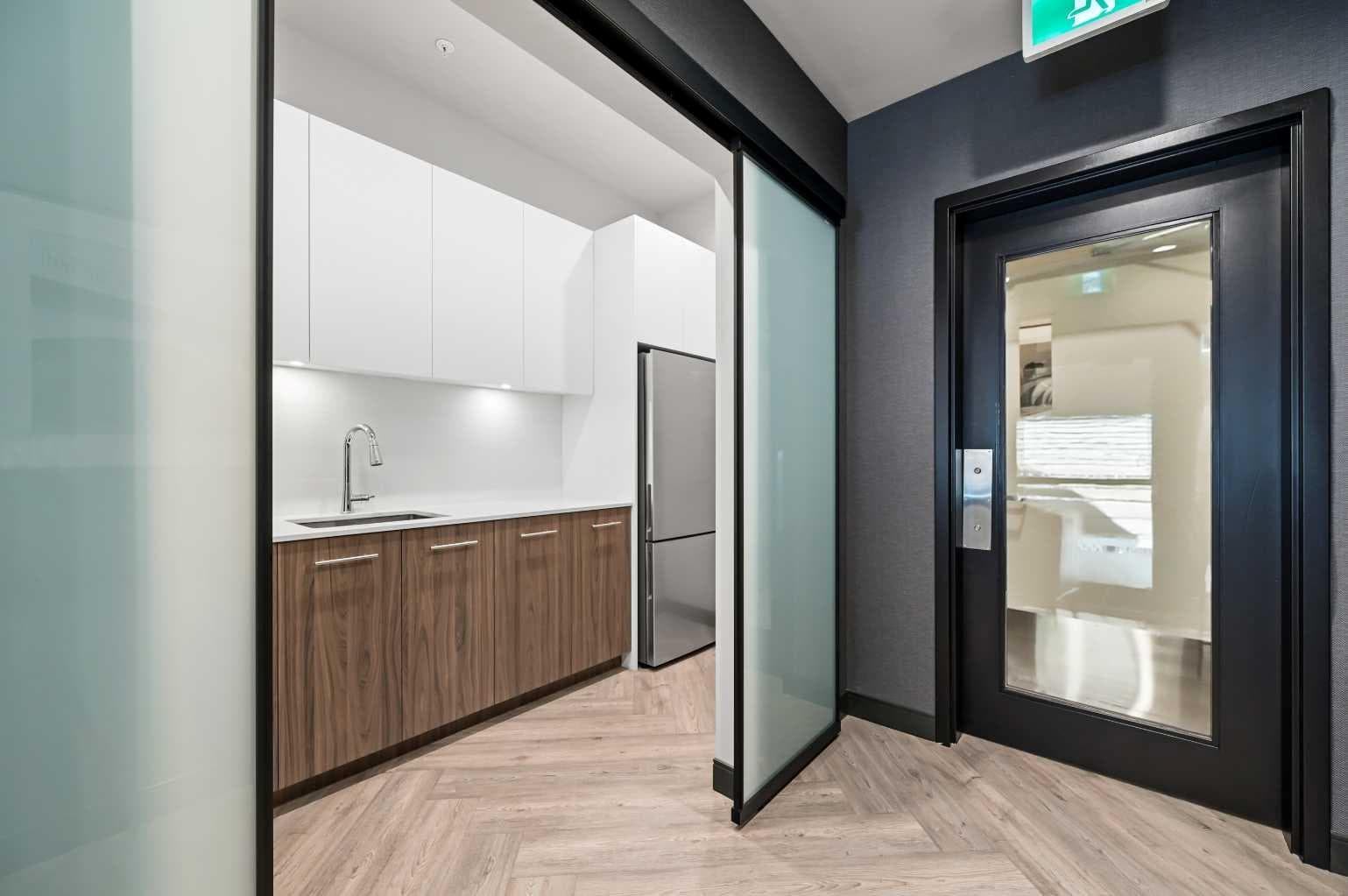 Package #1, 730 2 Avenue SW