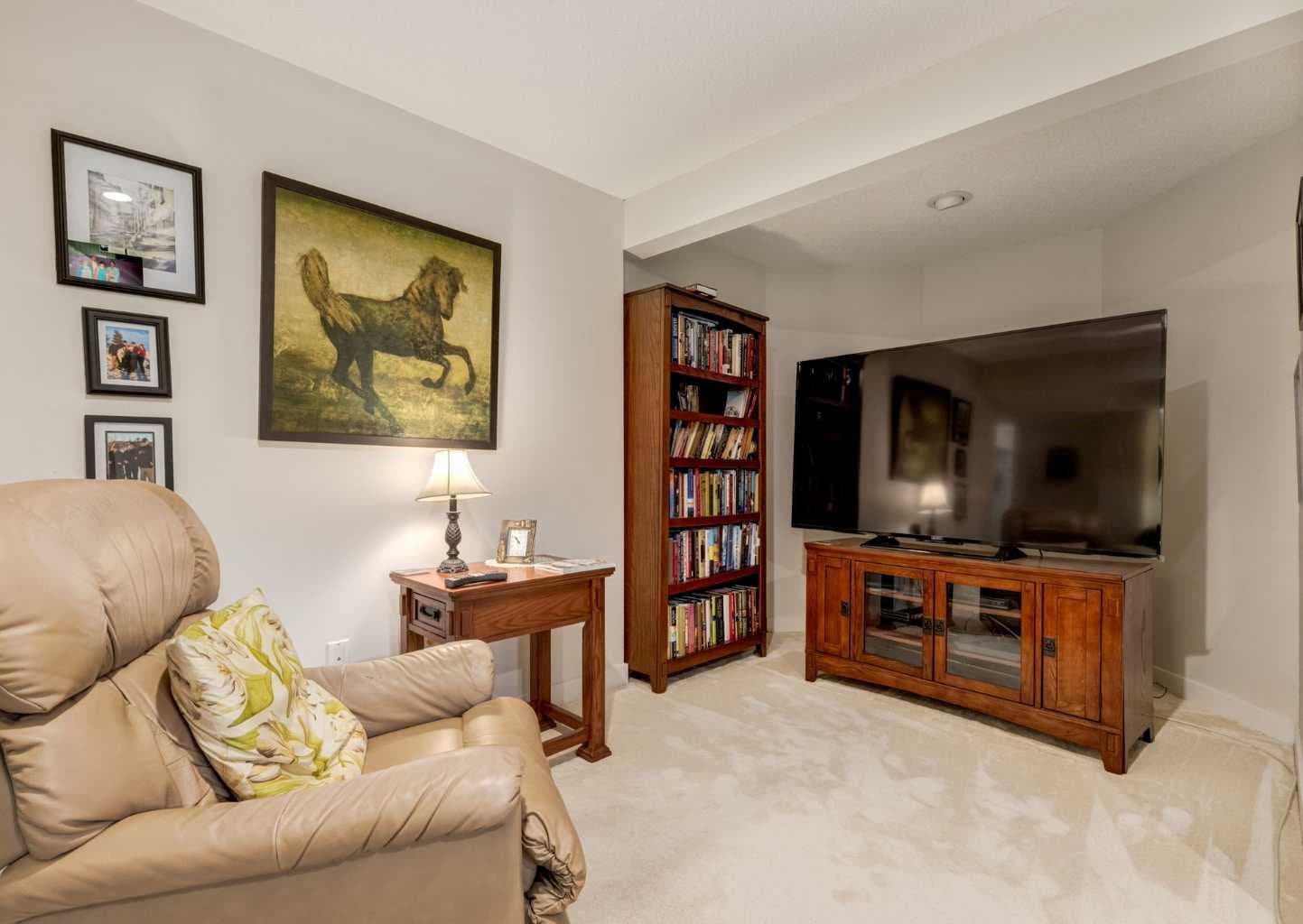 83 Gleneagles Close 