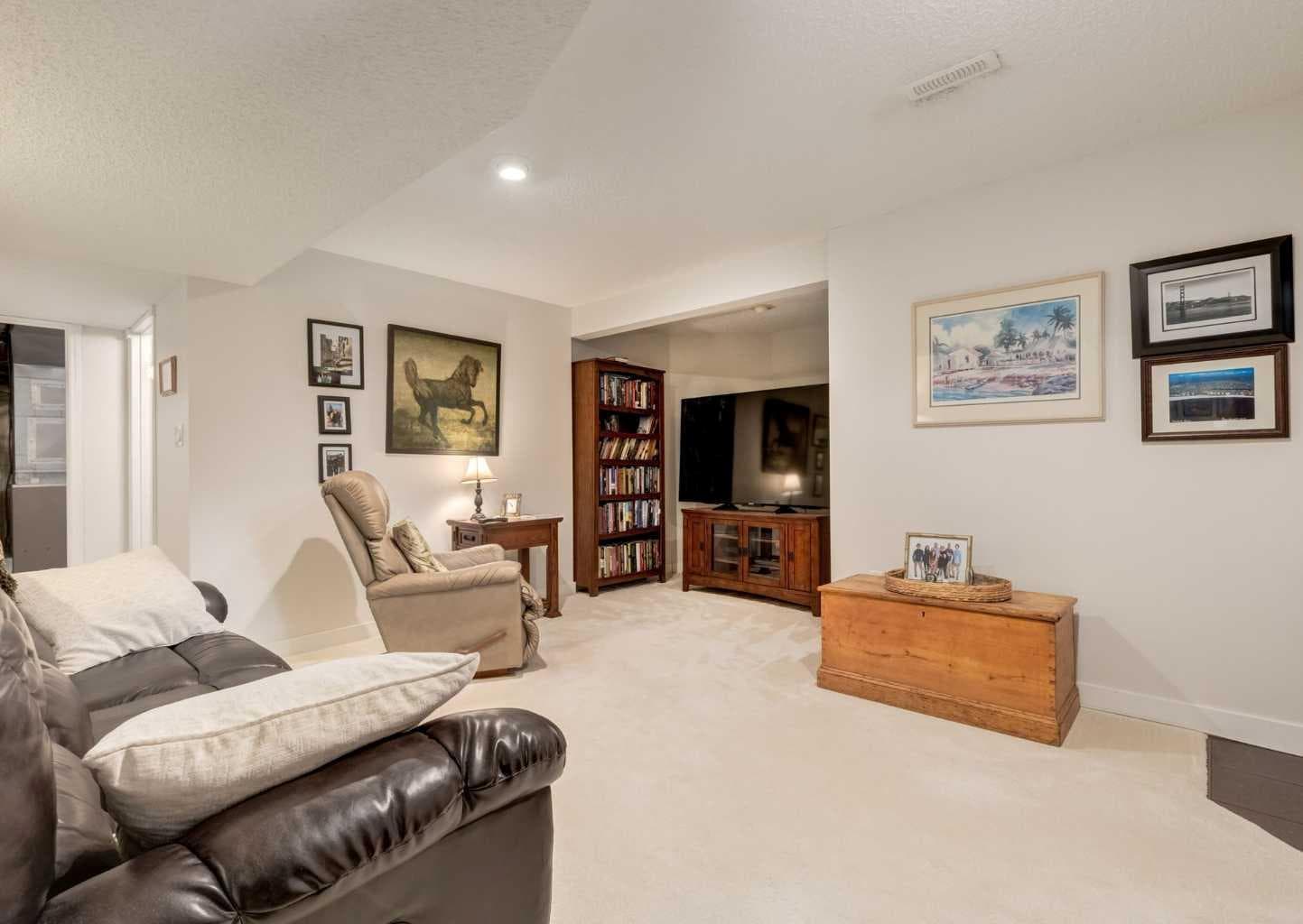 83 Gleneagles Close 