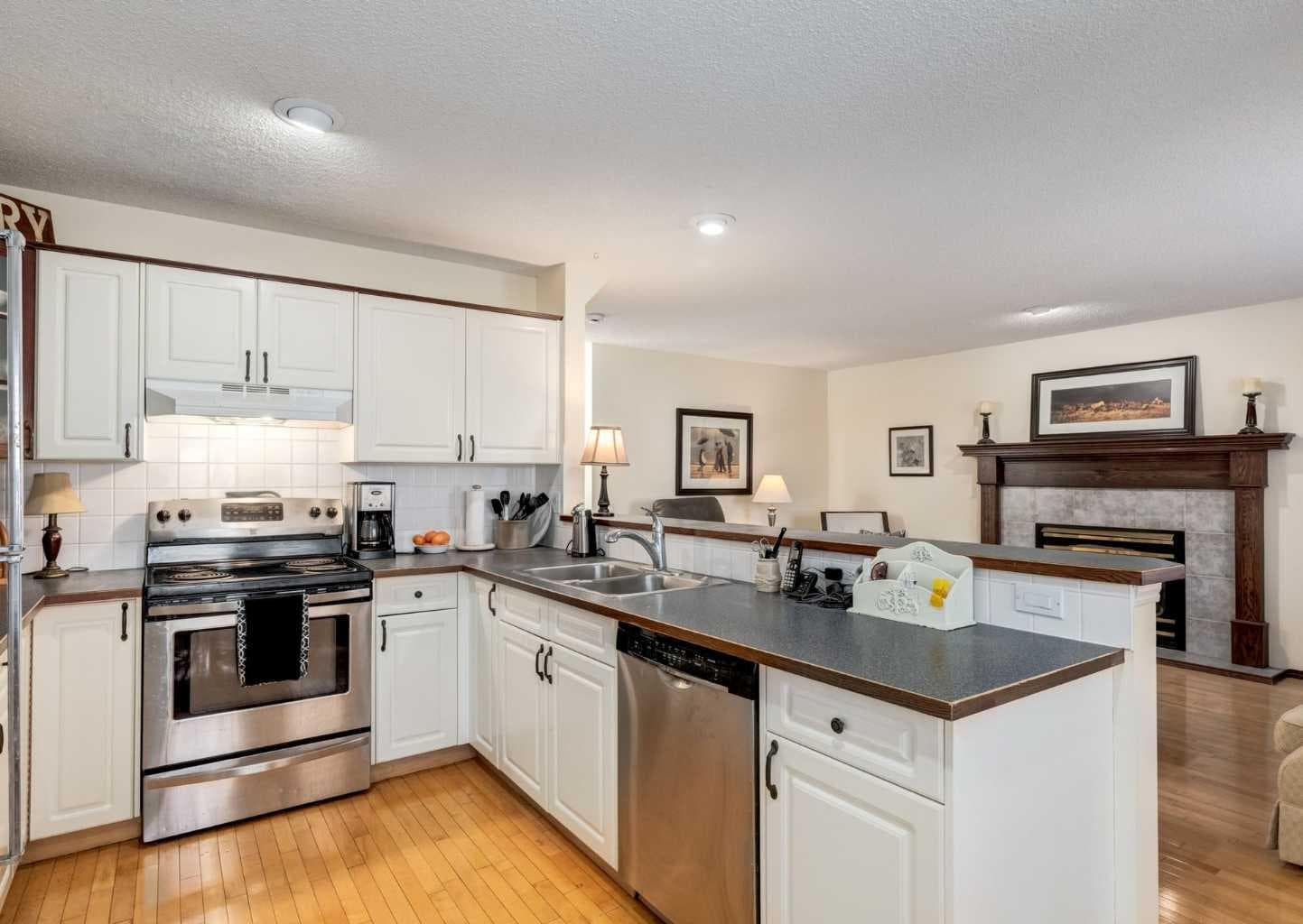 83 Gleneagles Close 