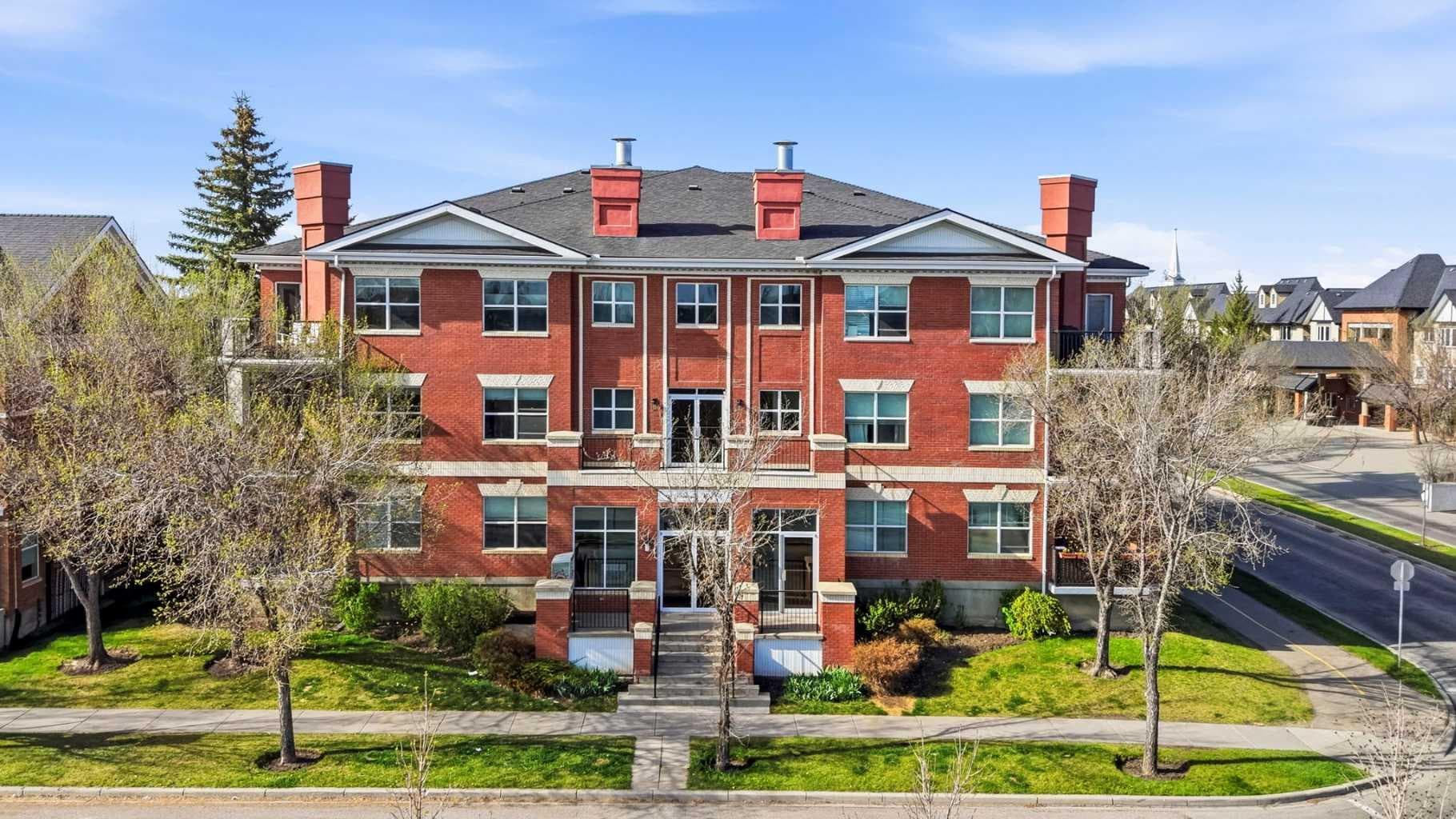 207, 60 Promenade Way SE