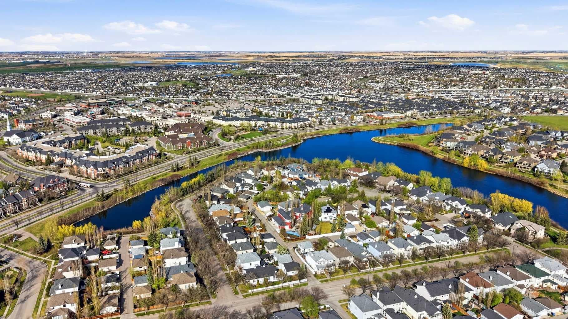 207, 60 Promenade Way SE