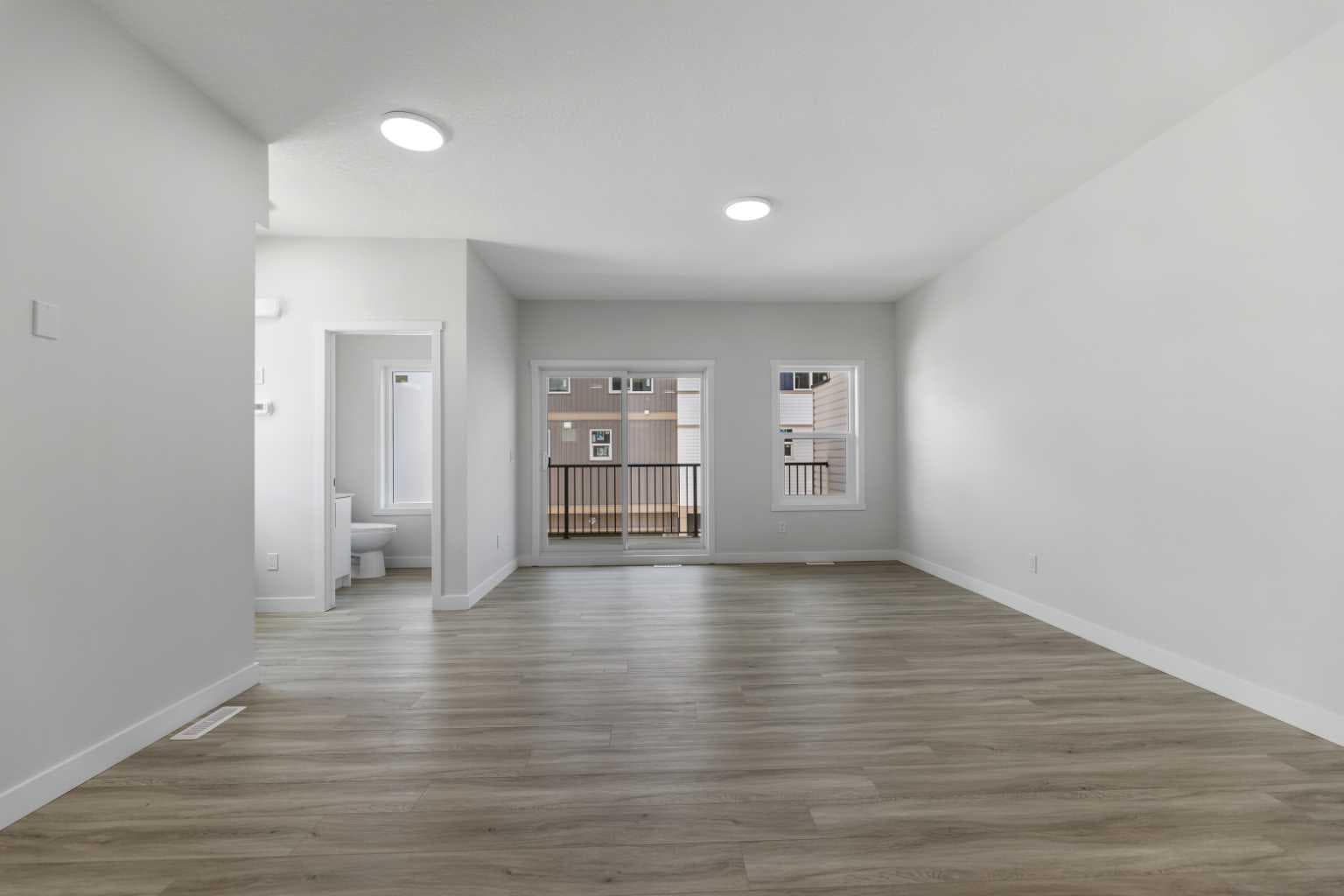 803, 90 Corner Meadows Manor NE