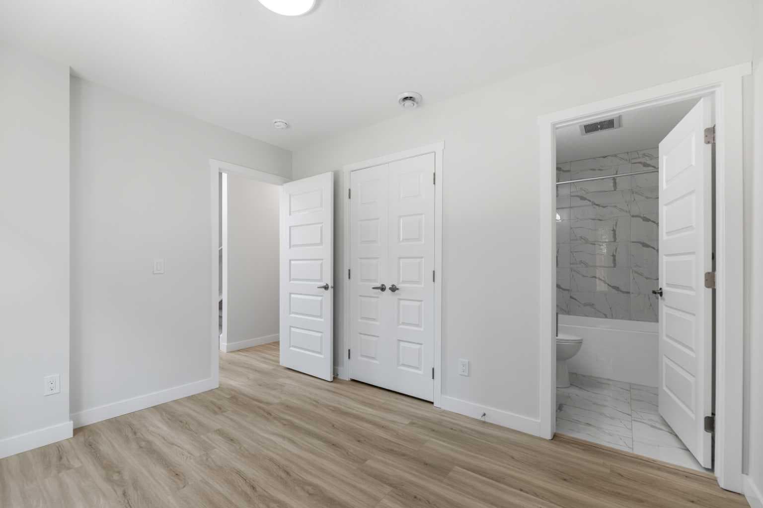 803, 90 Corner Meadows Manor NE