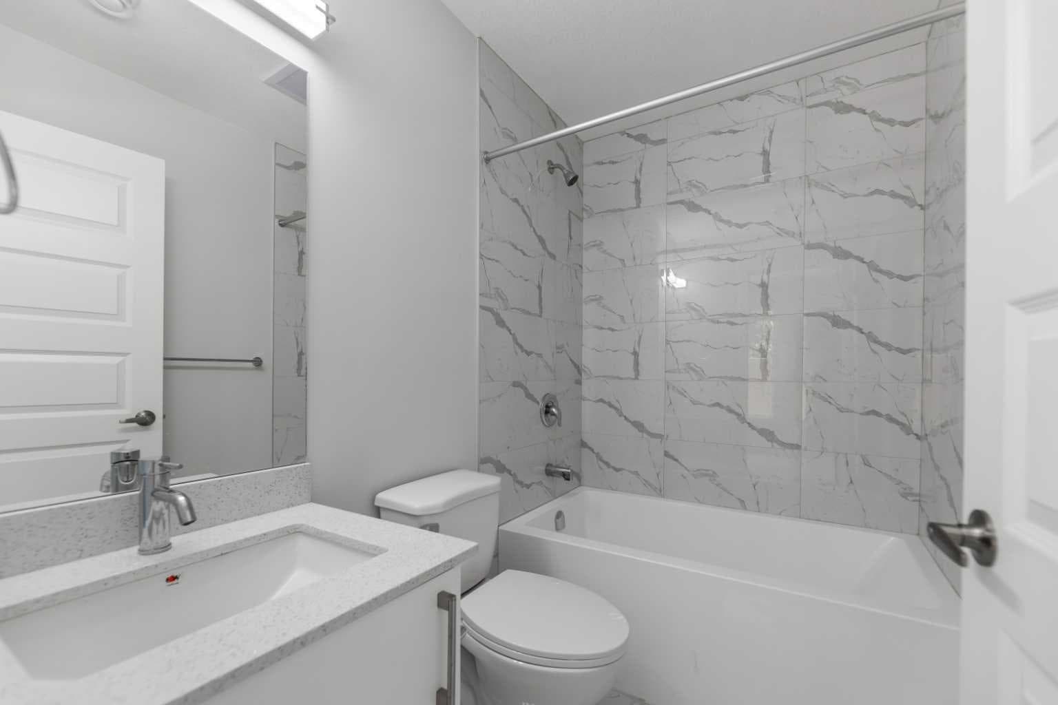 803, 90 Corner Meadows Manor NE