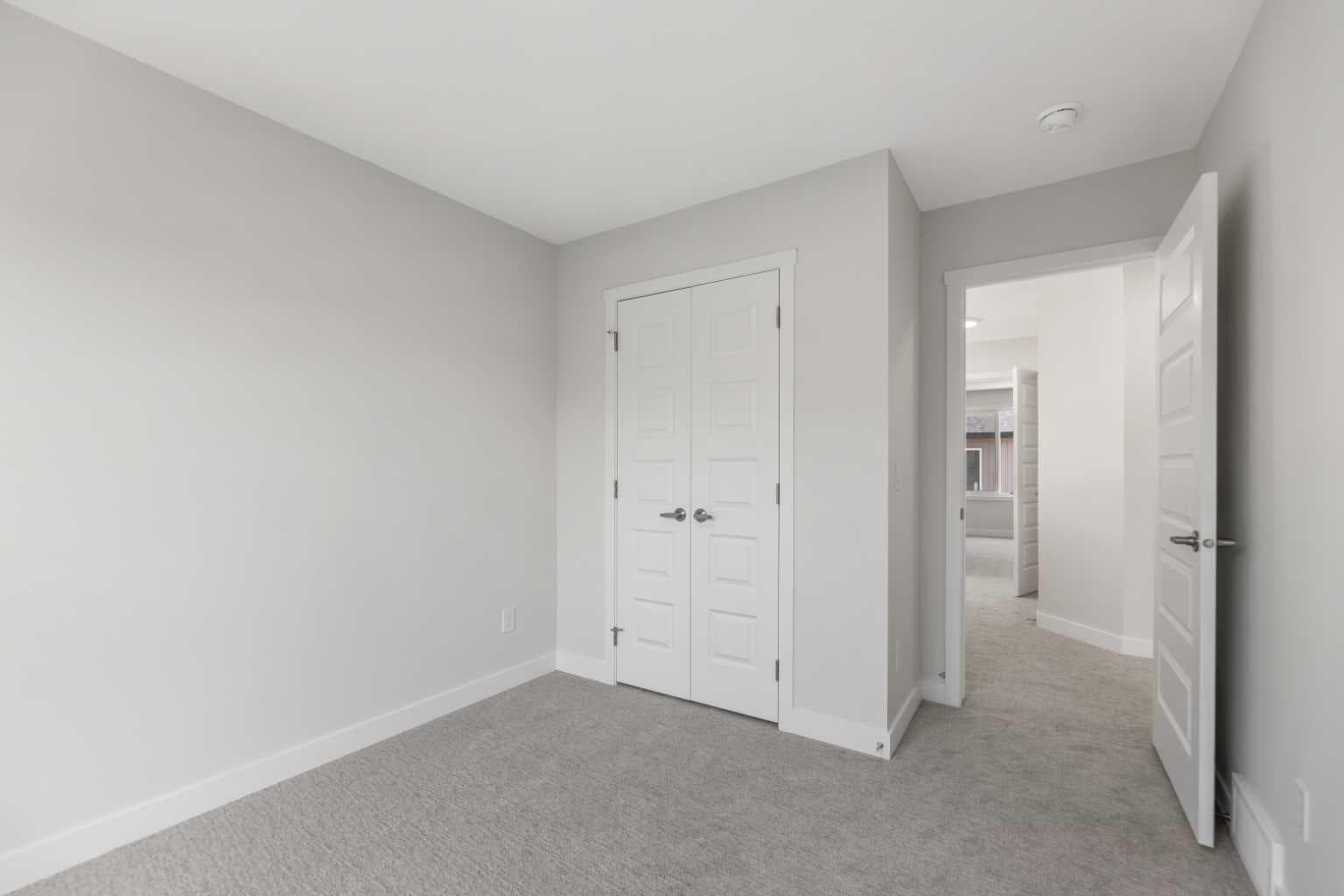 803, 90 Corner Meadows Manor NE
