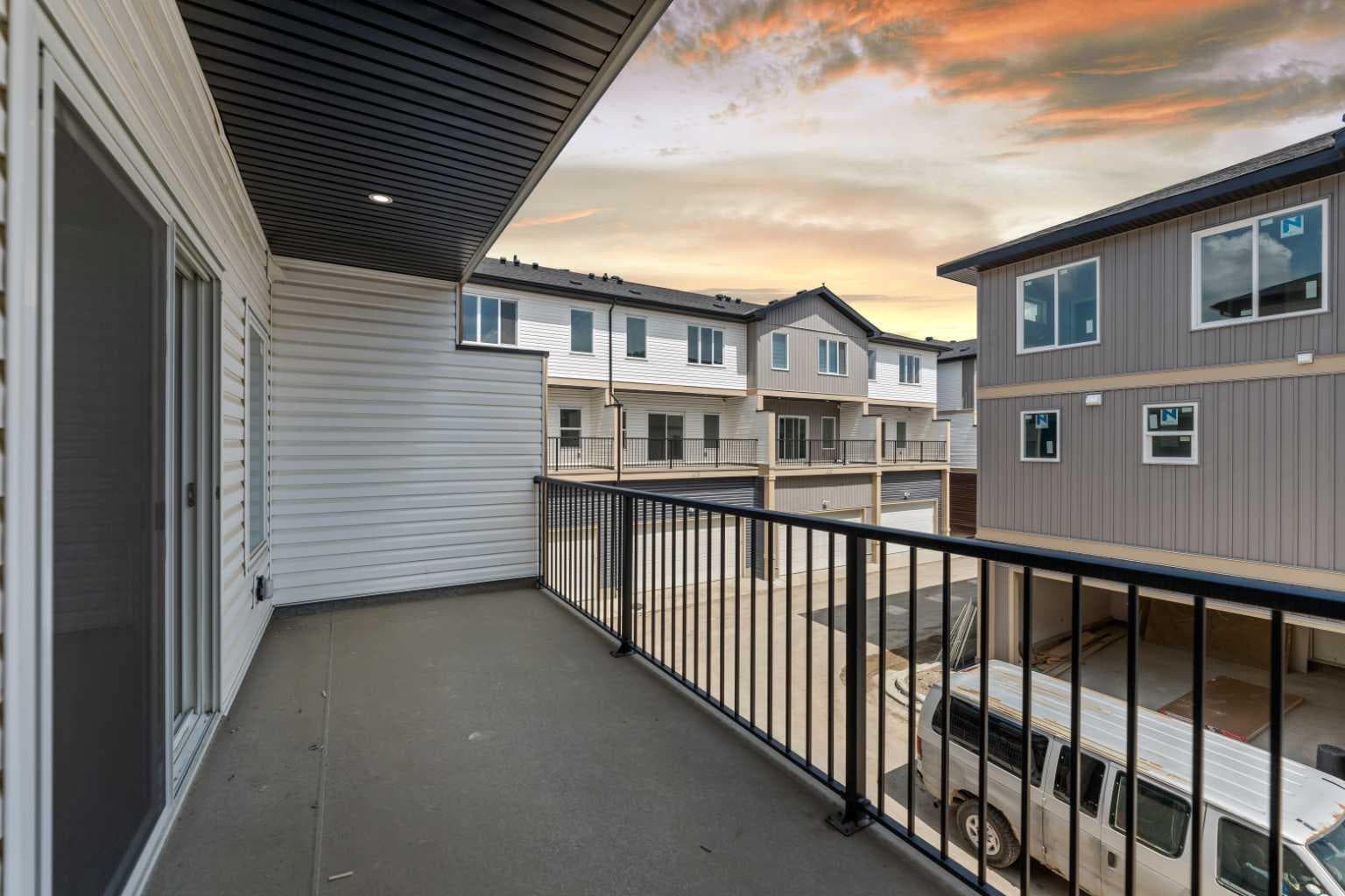 803, 90 Corner Meadows Manor NE