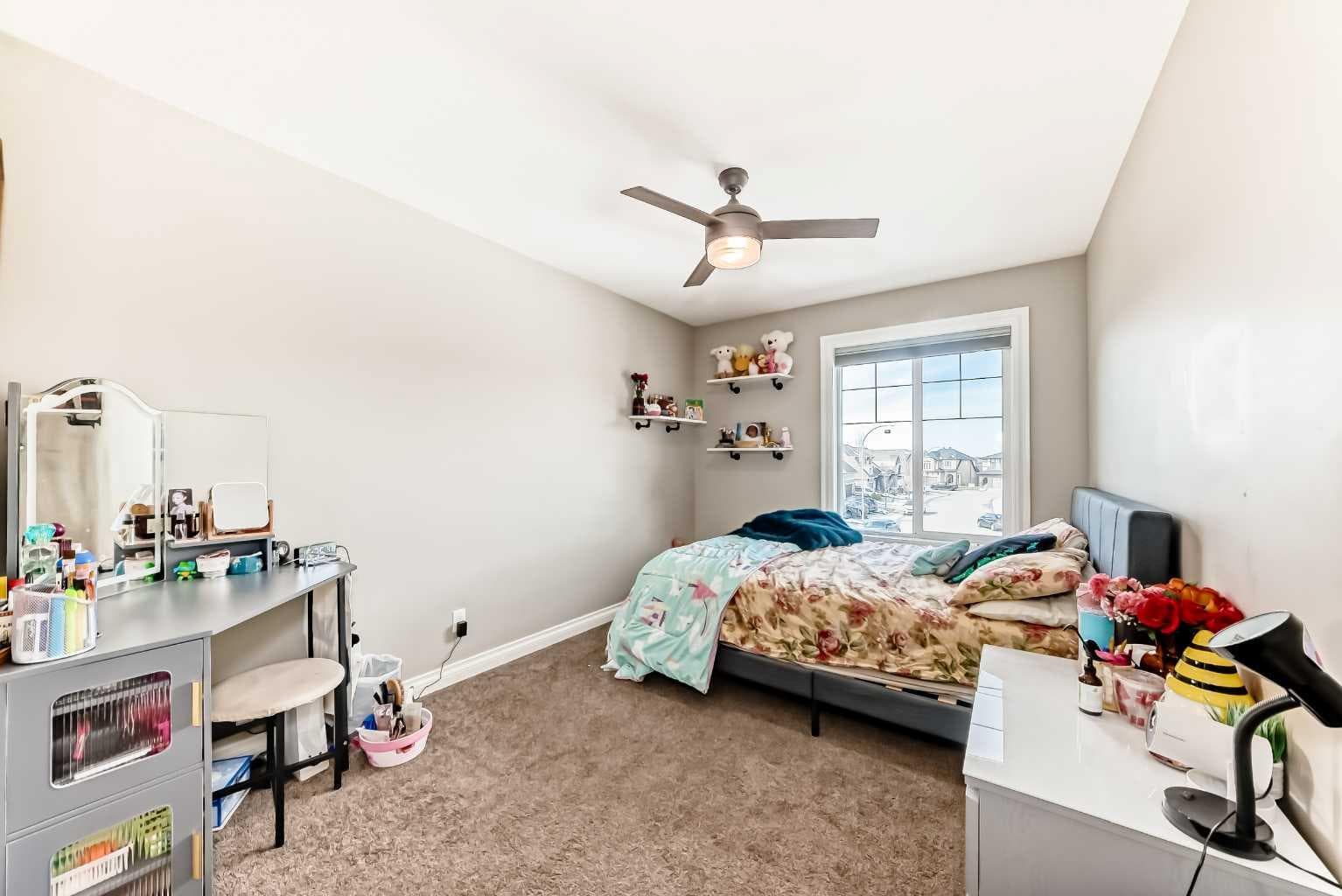345 Marquis Landing SE
