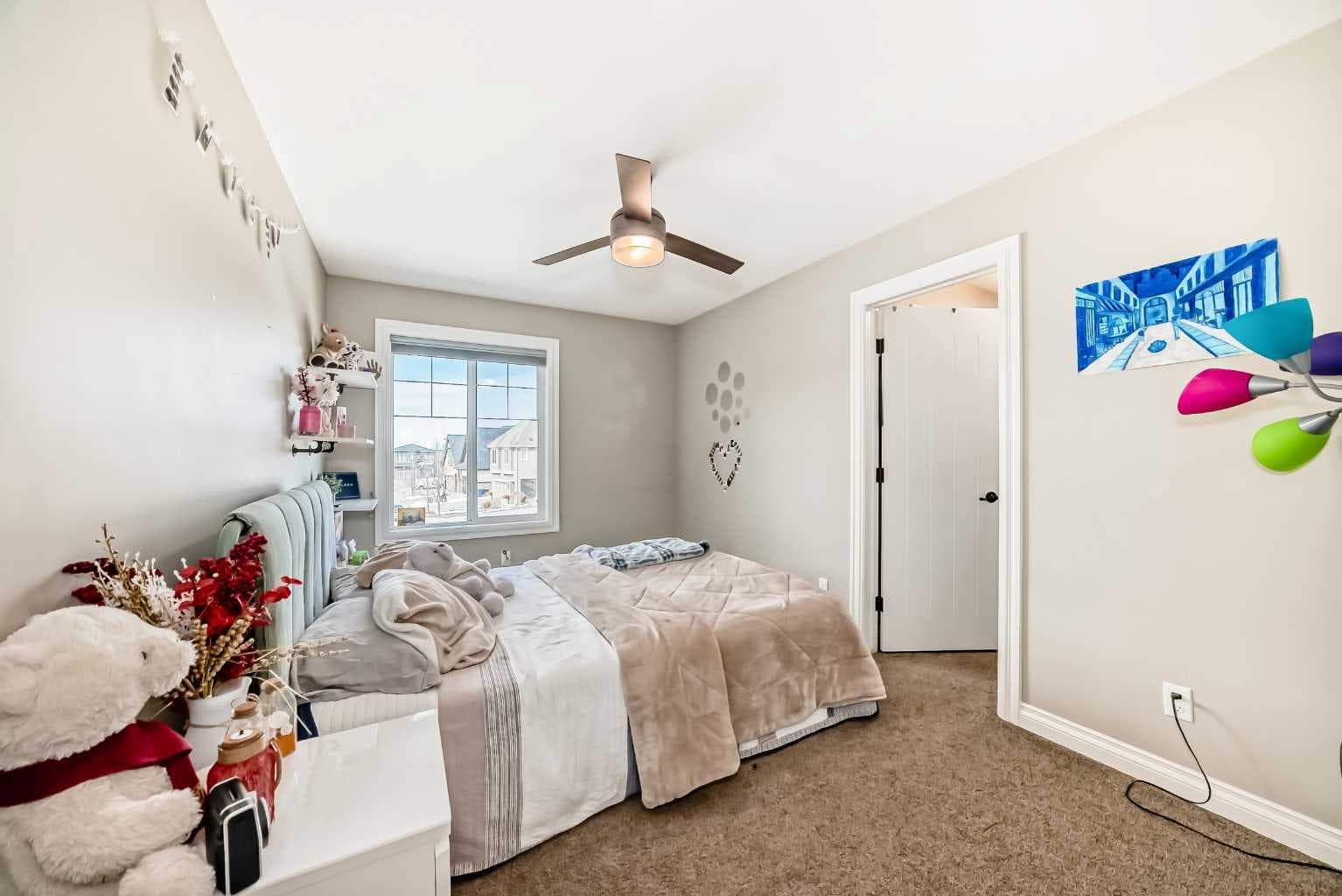 345 Marquis Landing SE