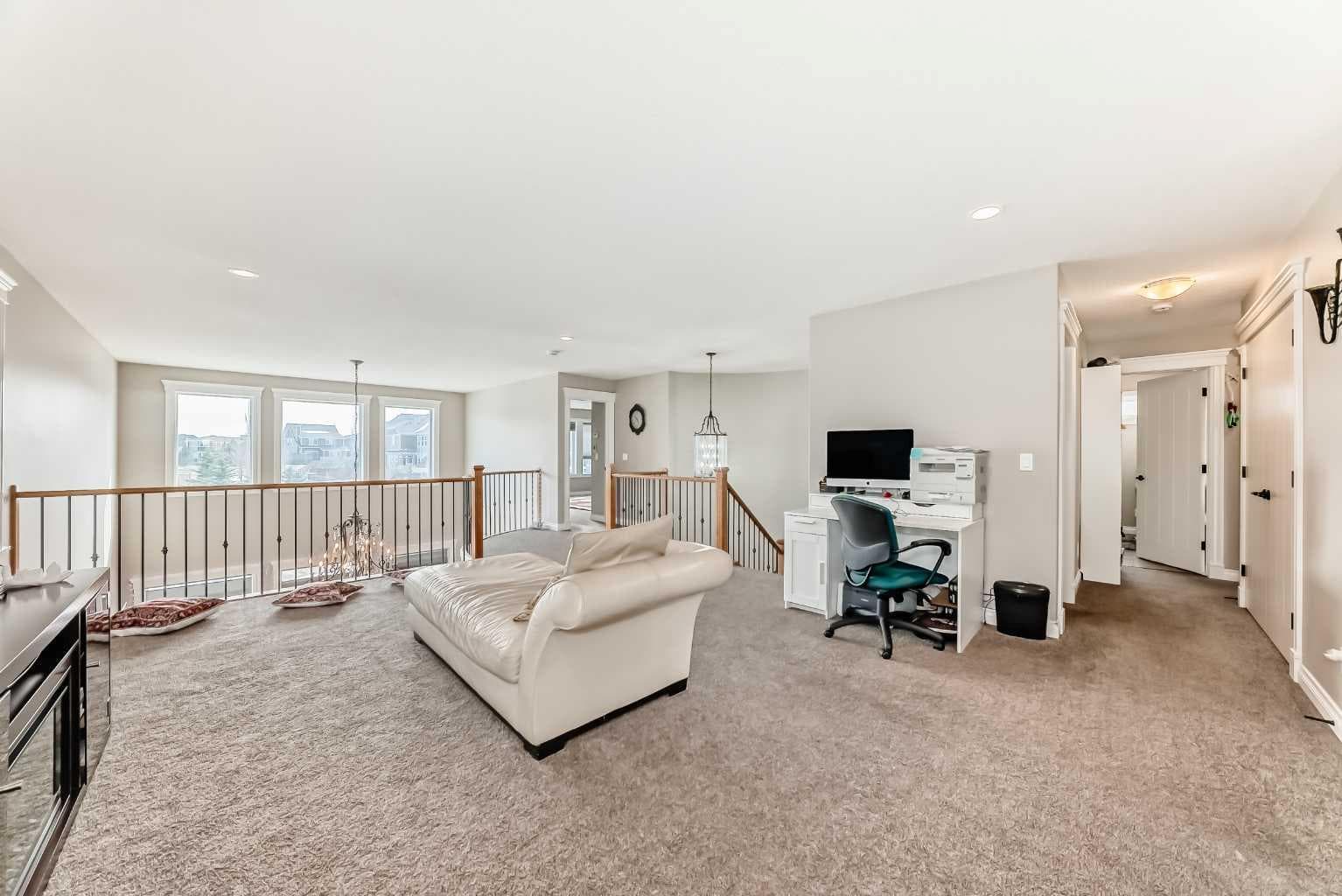 345 Marquis Landing SE