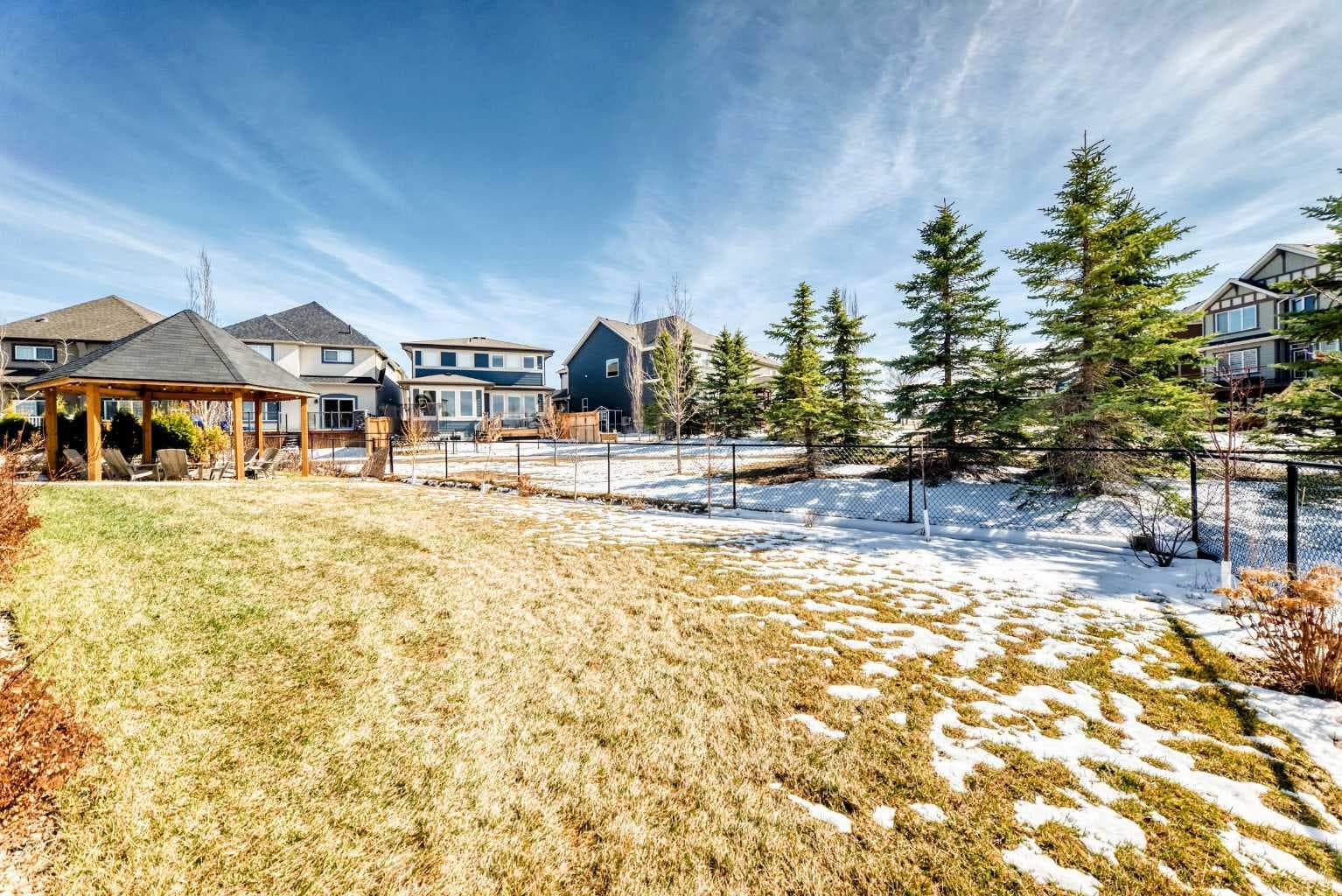 345 Marquis Landing SE