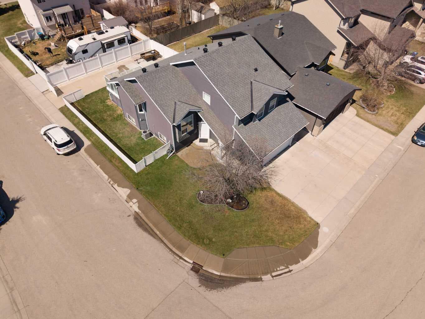 65 Canoe Circle SW