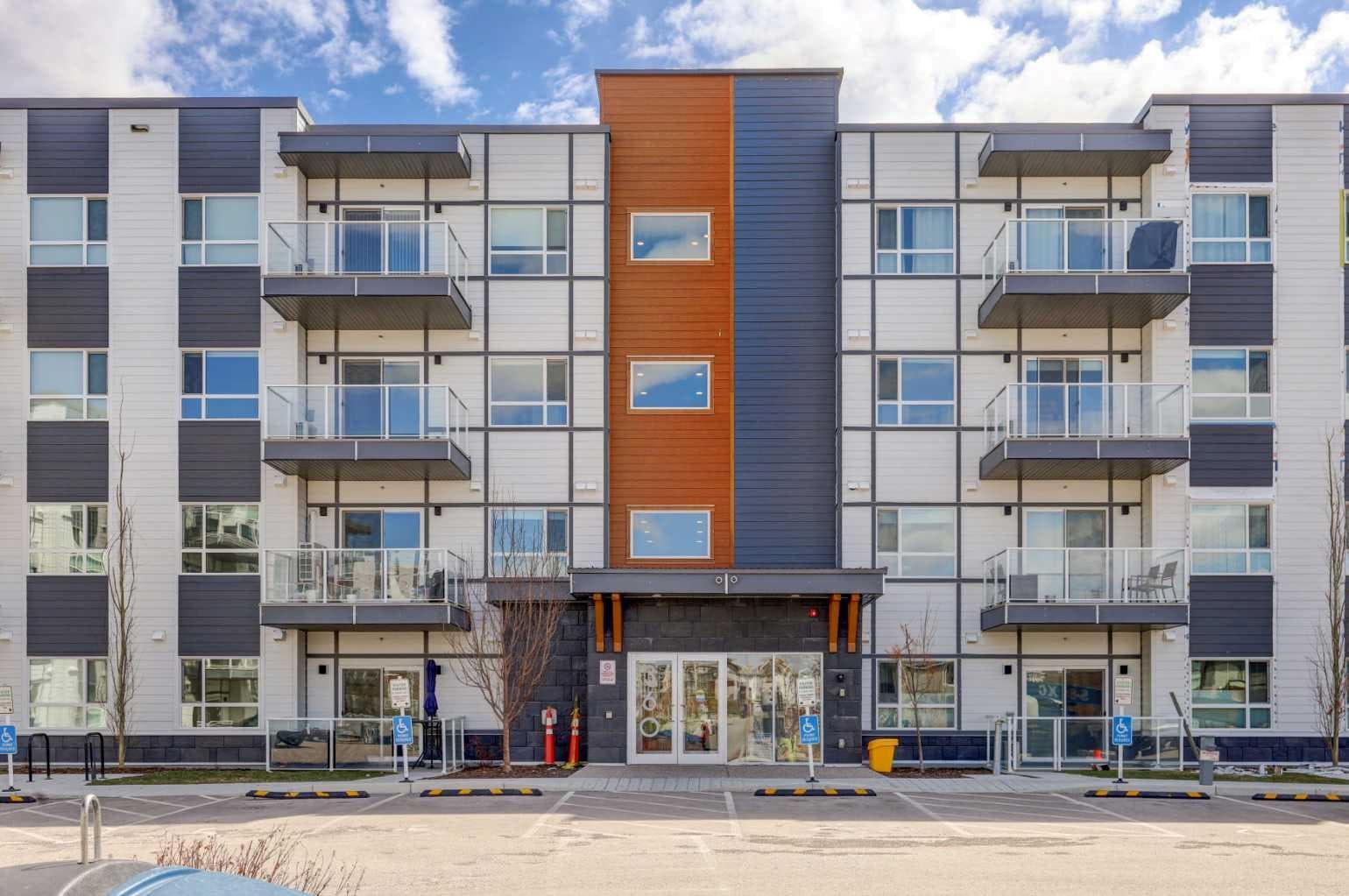 106, 360 Harvest Hills Way 