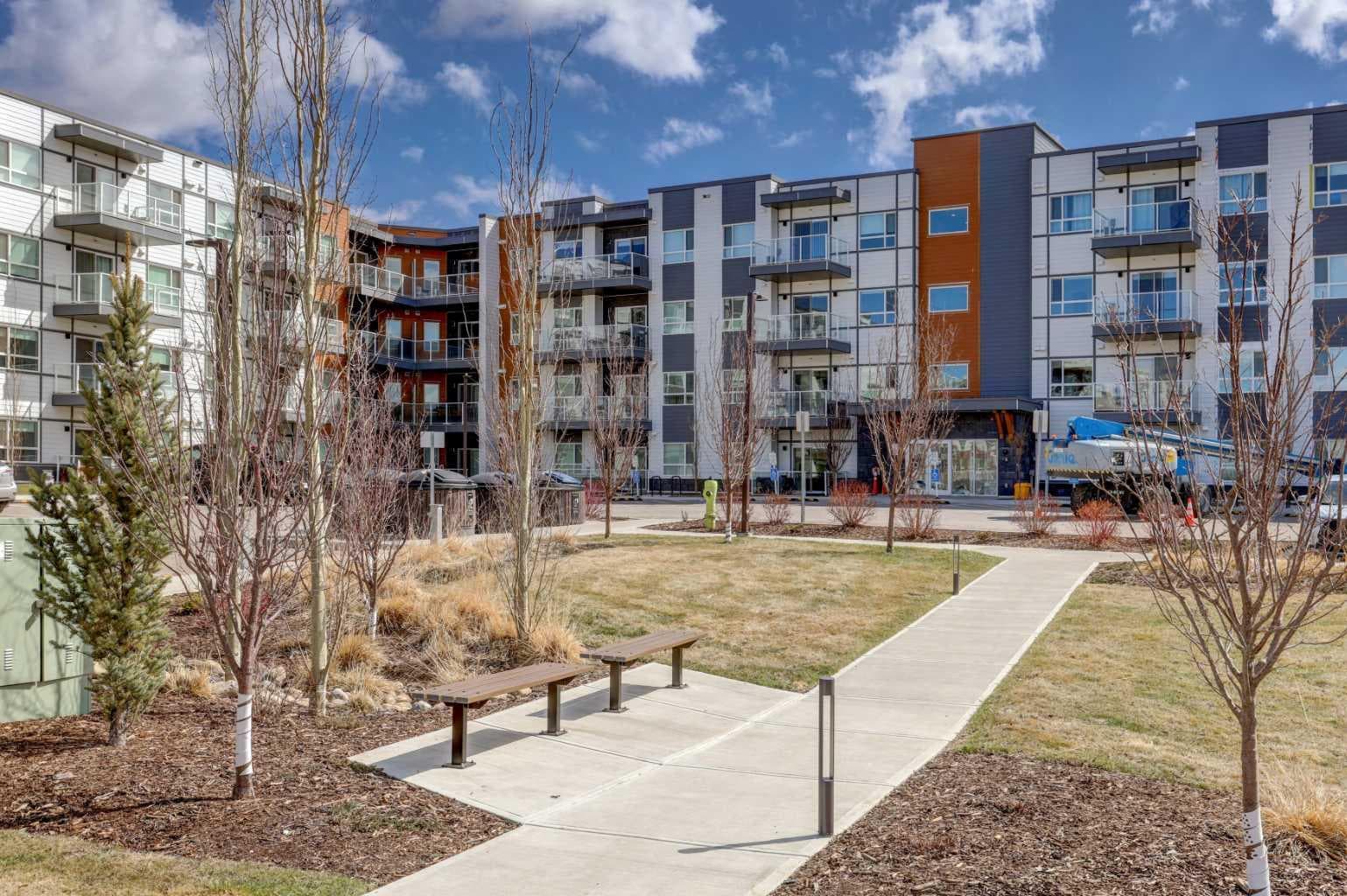 106, 360 Harvest Hills Way 