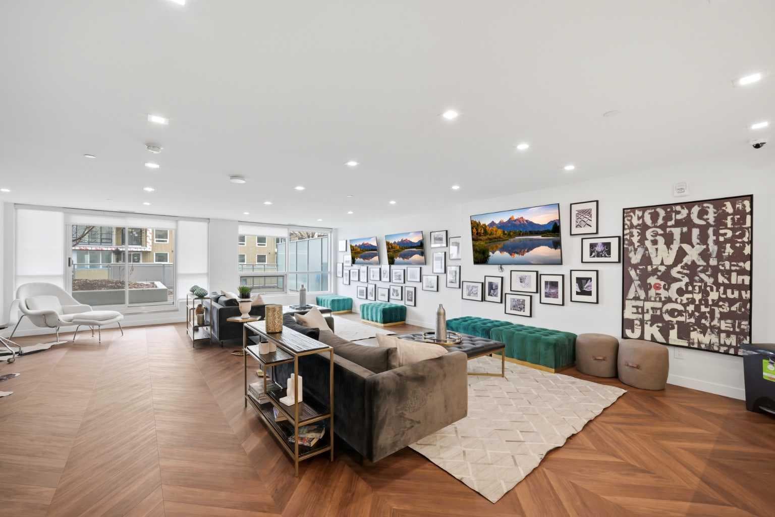 415, 8445 Broadcast Avenue SW
