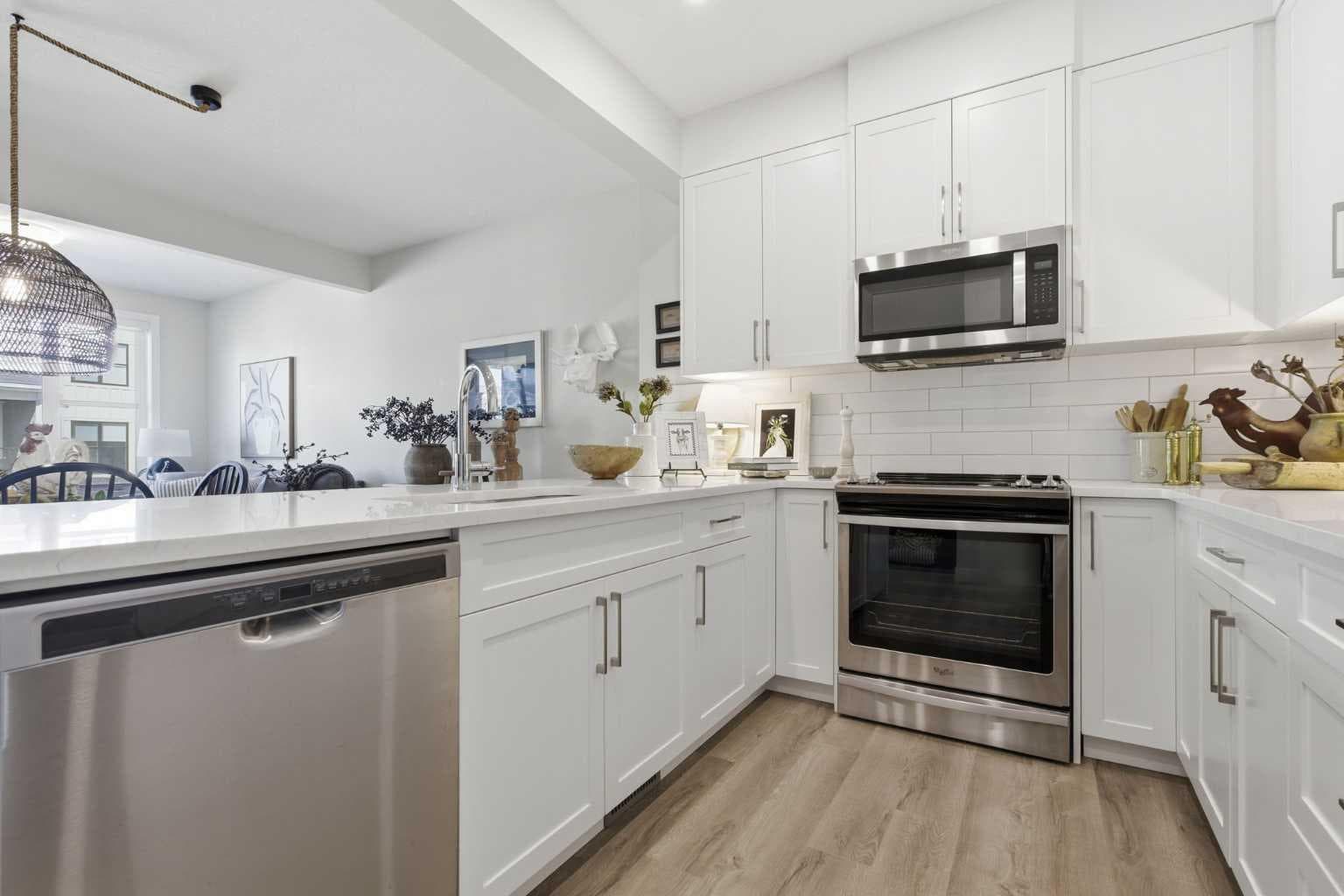 307 Crestridge Common SW