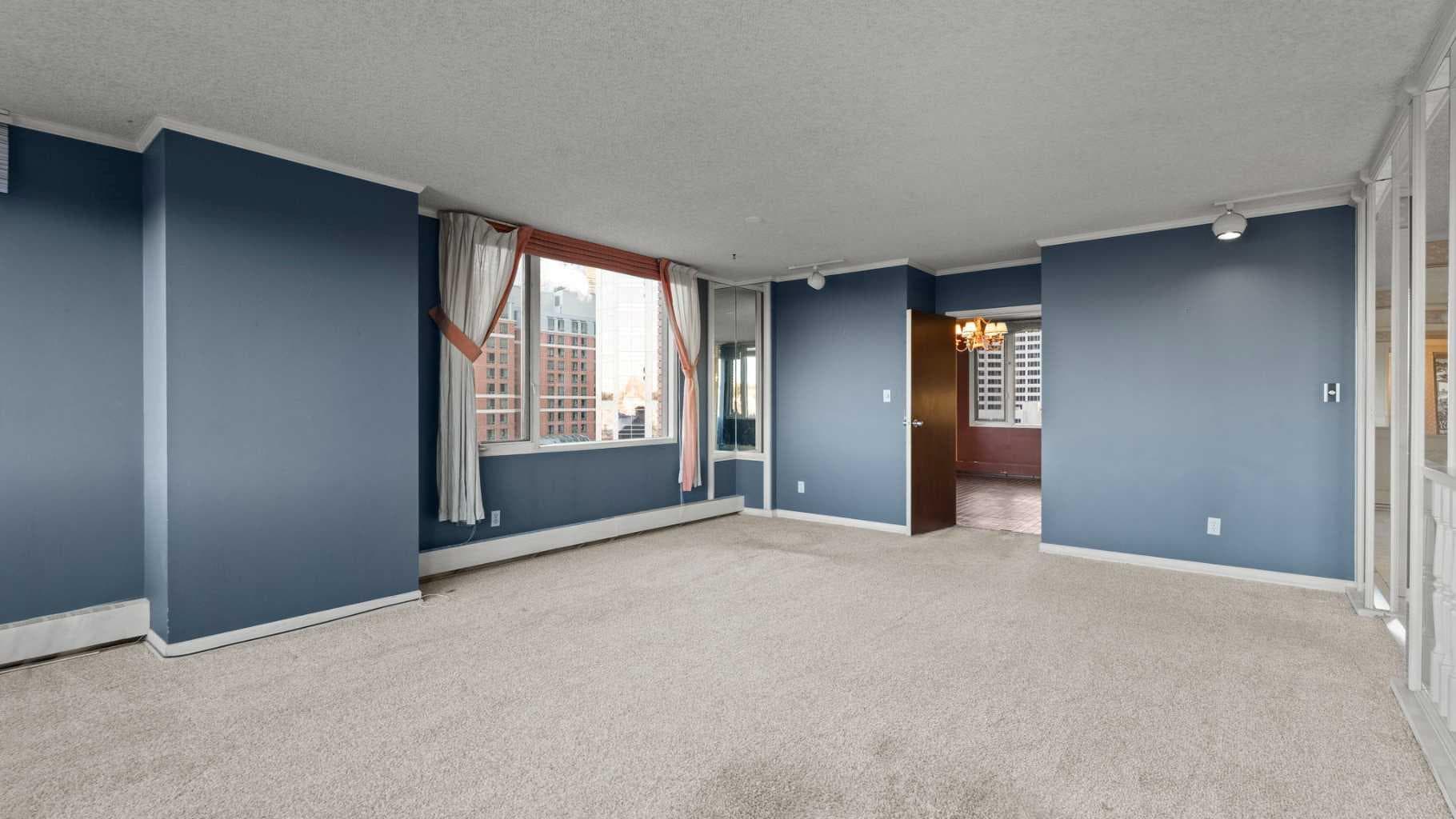 1002A, 500 Eau Claire Avenue SW