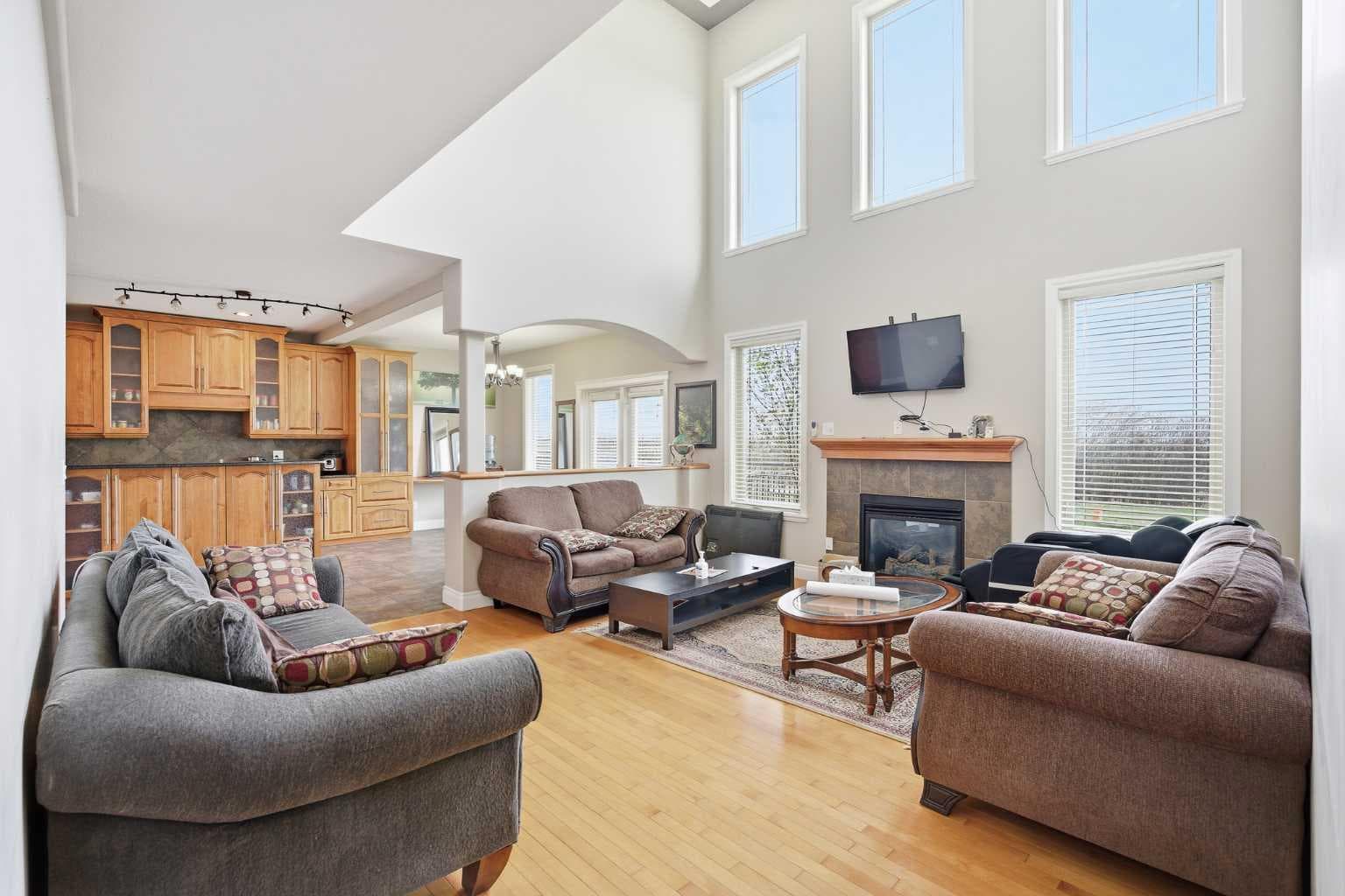 280135 Township Road 242  SE
